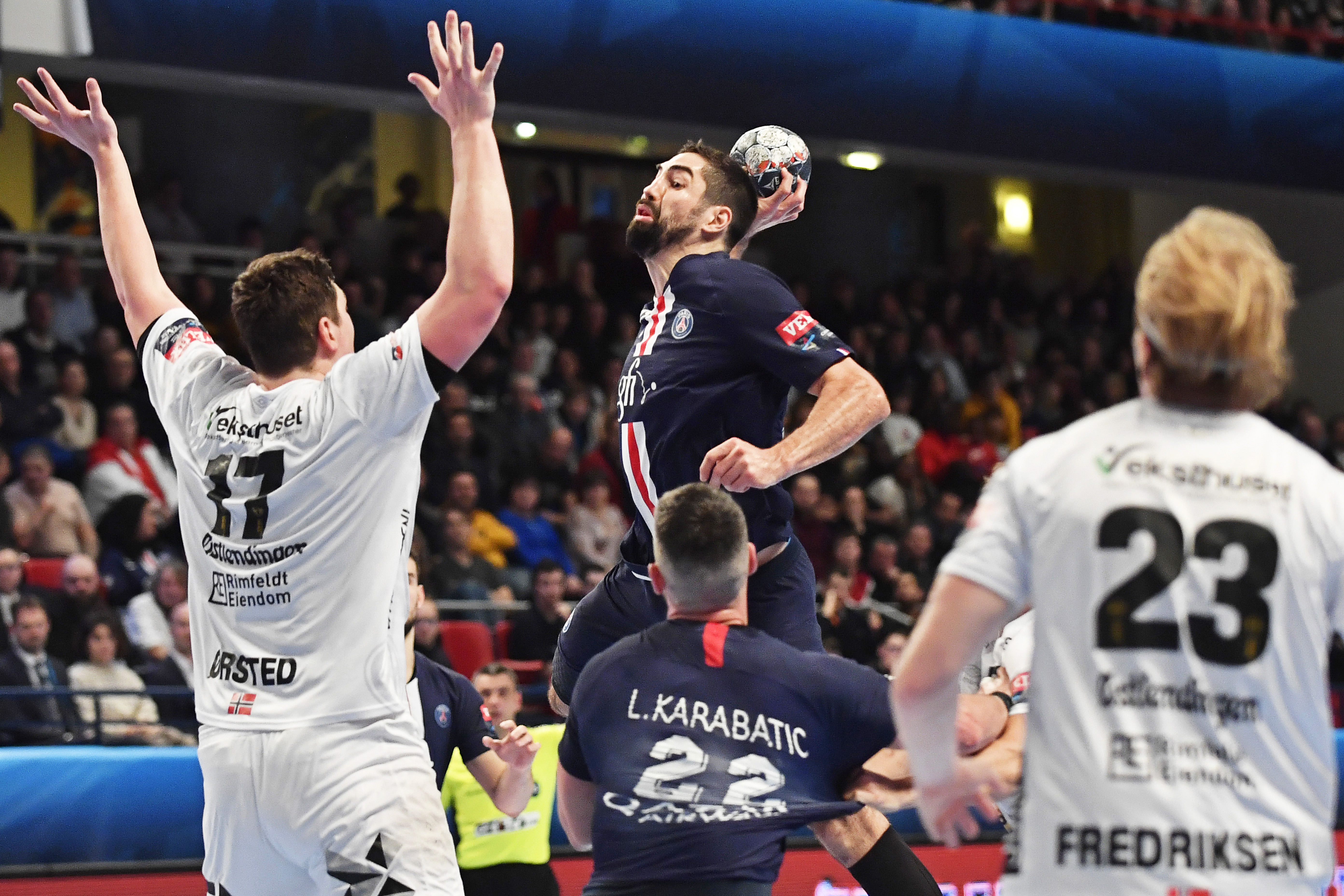 Foto: EPA-EFE/JULIEN DE ROSA