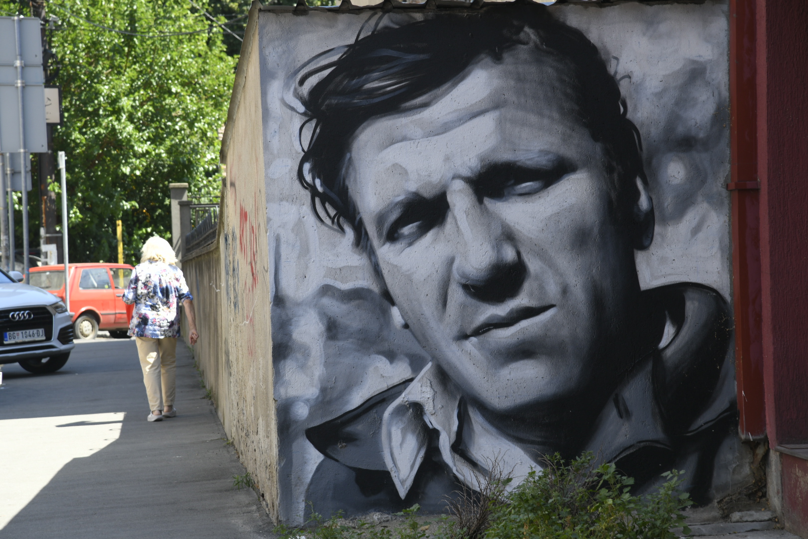 Beograd 11. jul 2020. Velimir Bata Zivojinovic, Murali grafiti poznatih licnosti na fasadama stambenih zgrada Foto:Nemanja Jovanović/Nova.rs