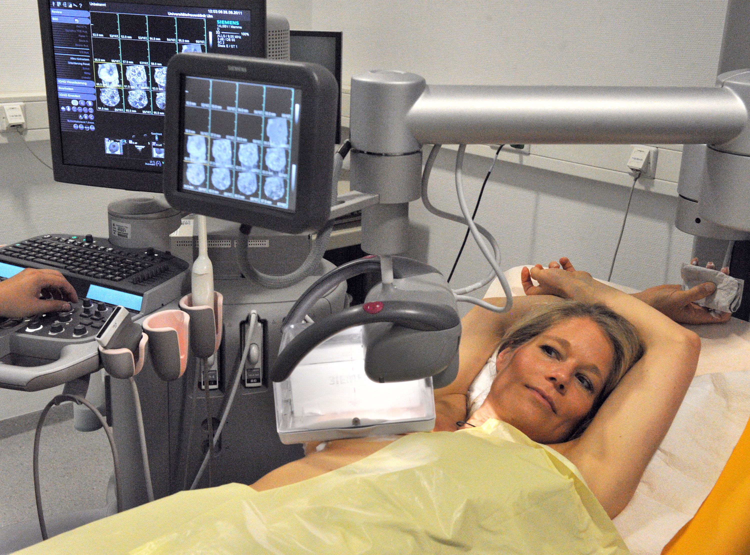 Ultrasonic sound breast scanne to detect cancer