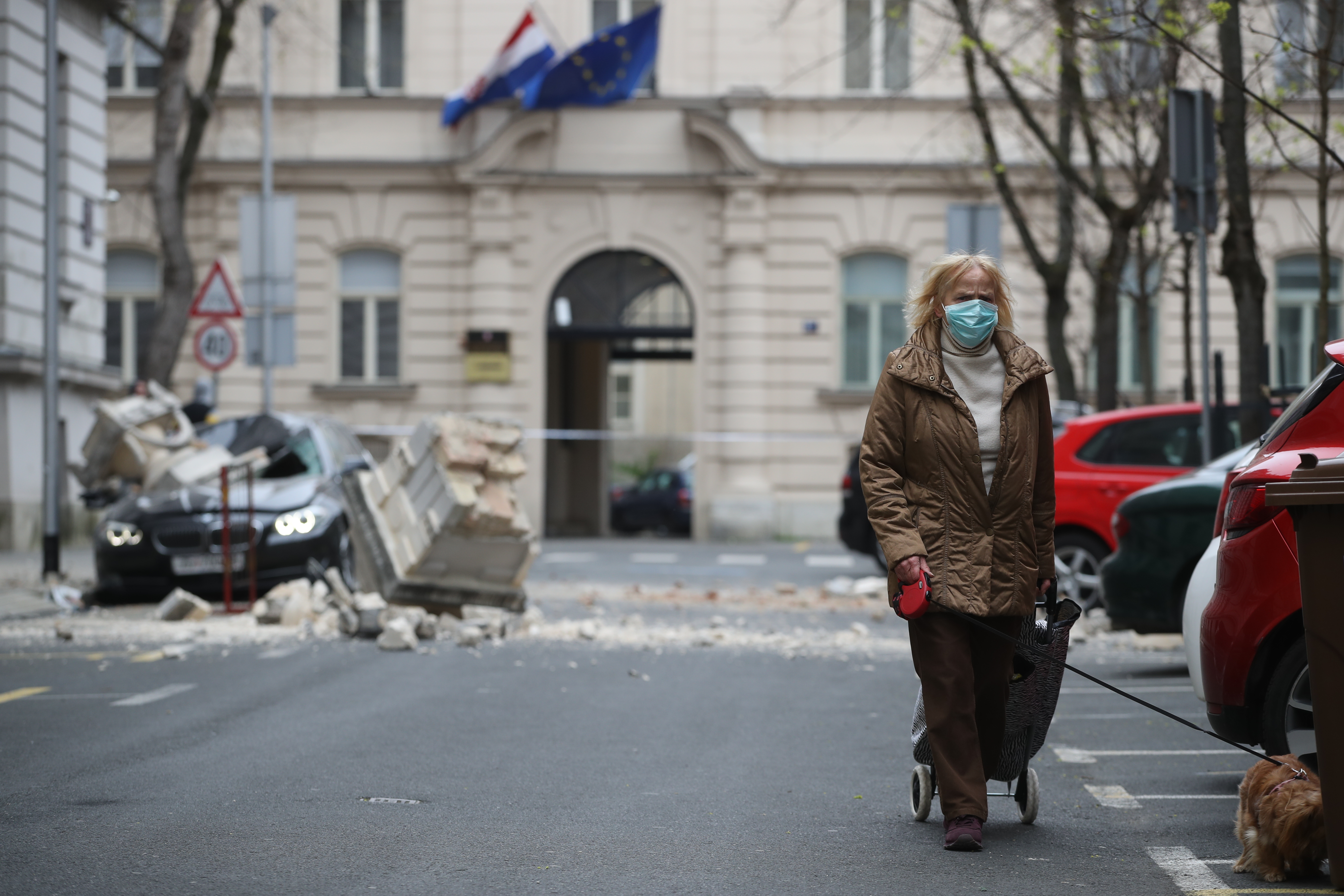 Zagreb, 22. marta 2020.-Zemljotres jacine 5,3 stepeni pogodio je jutros u 6.23 Zagreb, a potom je usledio jos jedan jacine pet stepeni javlja Evropsko-mediteranski seizmoloski centar. FOTO TANJUG/ FOTO HINA/ DANIEL KASAP/ nr