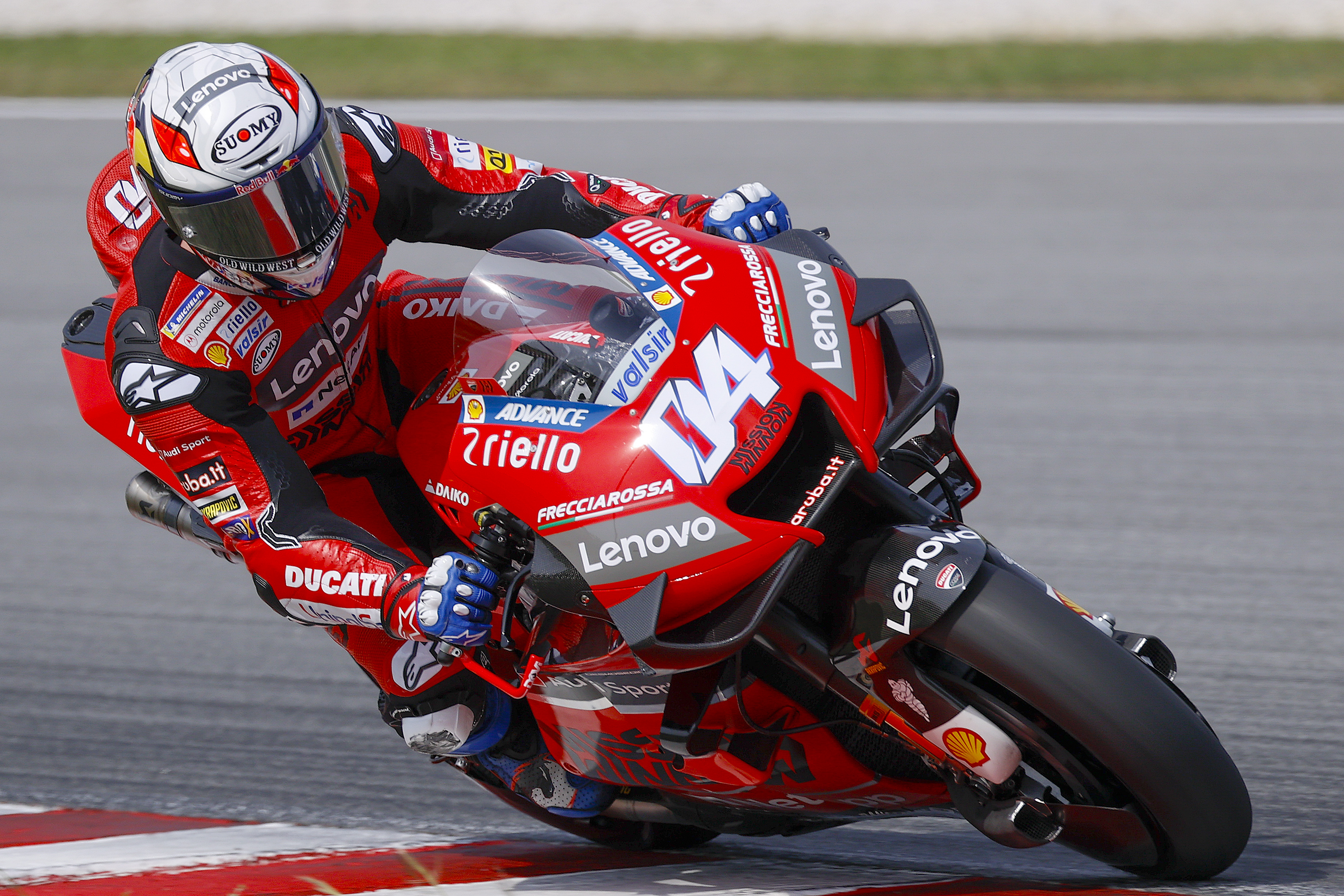 epa08201770 Italian MotoGP rider Andrea Dovizioso of Ducati Team in action during the MotoGP pre-season test session at the Sepang International Circuit, in Sepang, Malaysia, 08 February 2020.  EPA-EFE/FAZRY ISMAIL