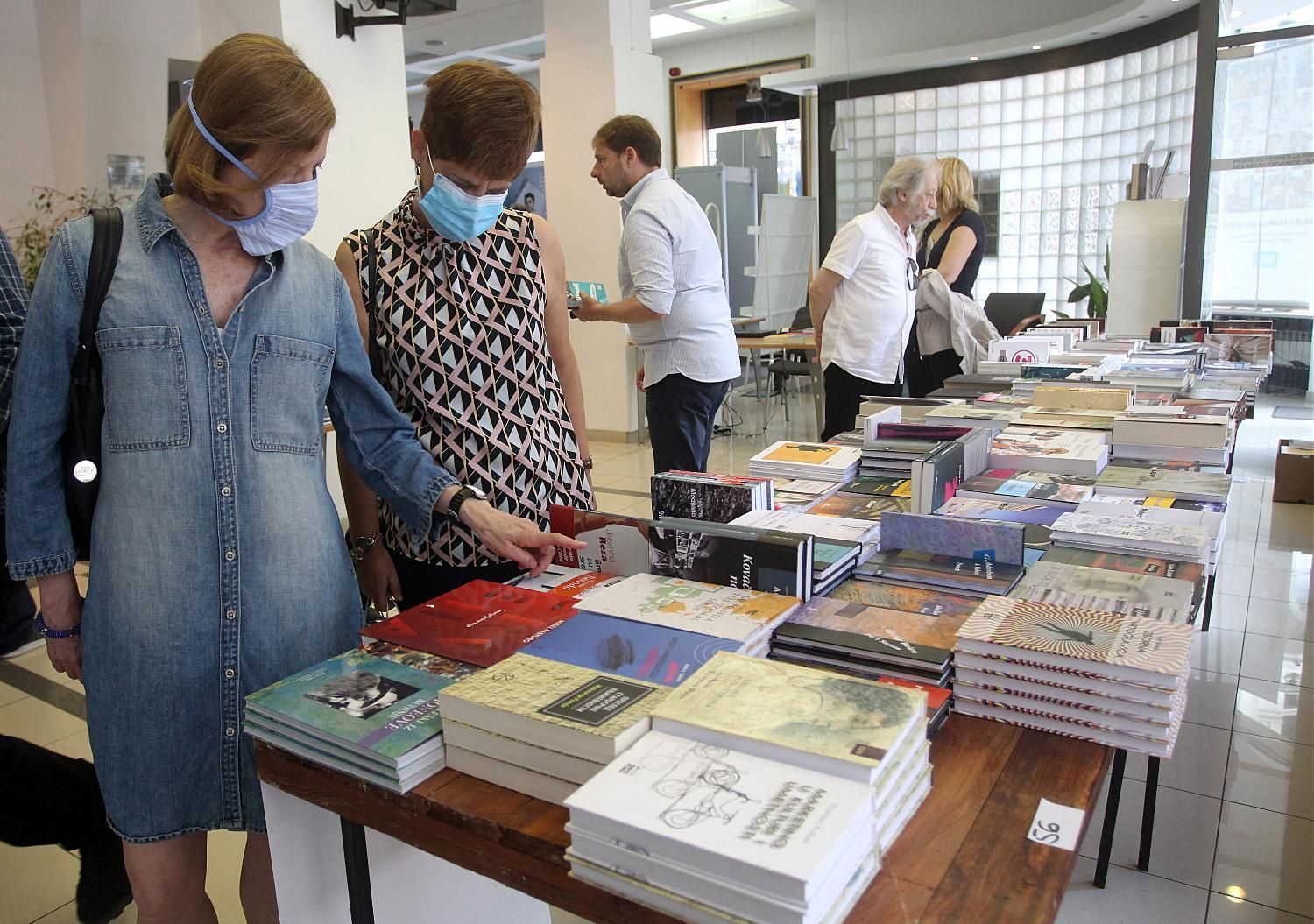 Mesto: Beograd
Datum: 09.06.2020
Dogadjaj: KULTURA/EVROSERVIS - Salon frankofonske knjige, prateæa manifestacija u okviru Molijerovih dana
Licnosti: