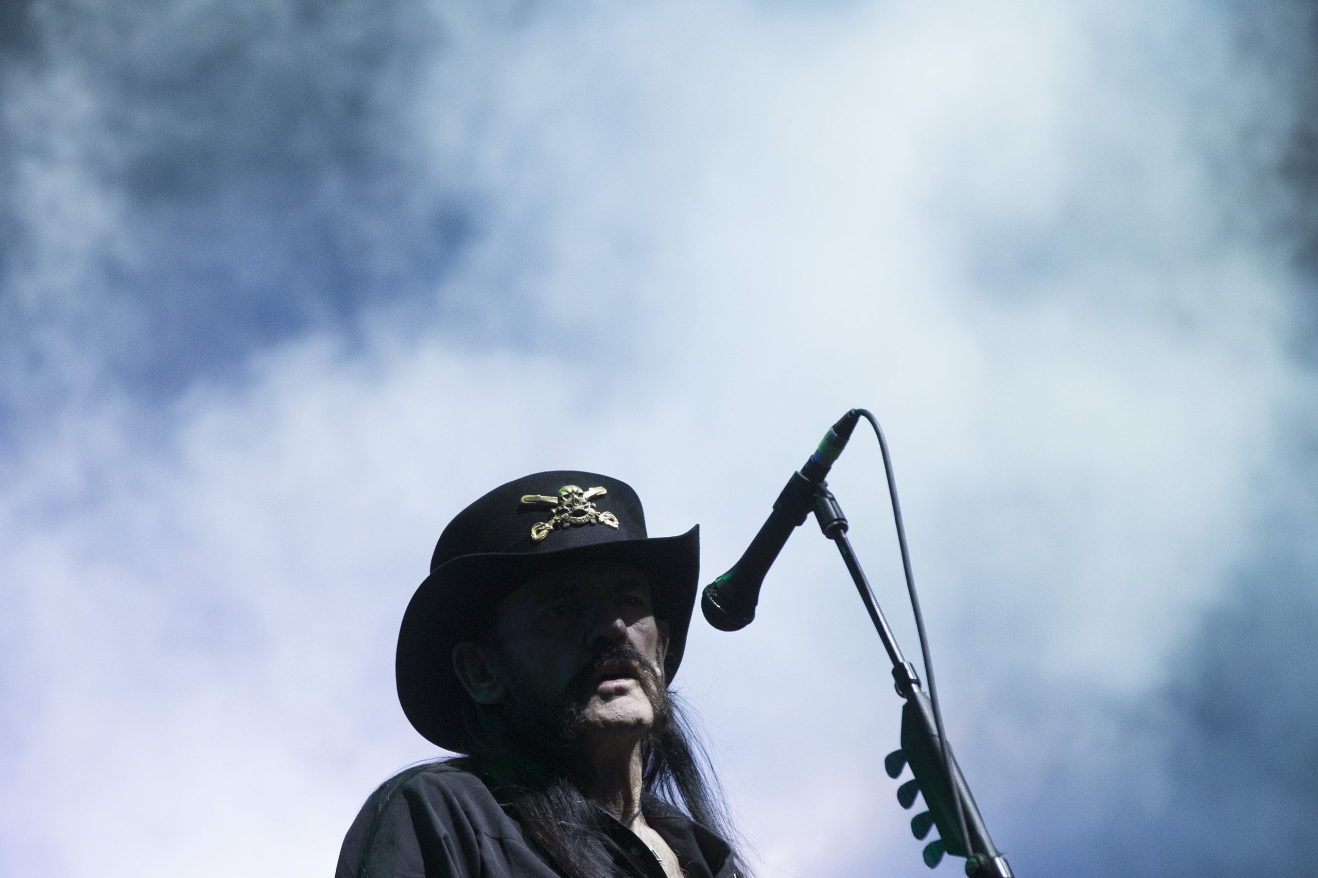 epa04795968 Lemmy Kilmister, singer and bassist of rock band Motorhead performs with his band at the Greenfield Festival 2015 in Interlaken, Switzerland, 12 June 2015. The music festival runs from 11 to 13 June.  EPA/PETER KLAUNZER