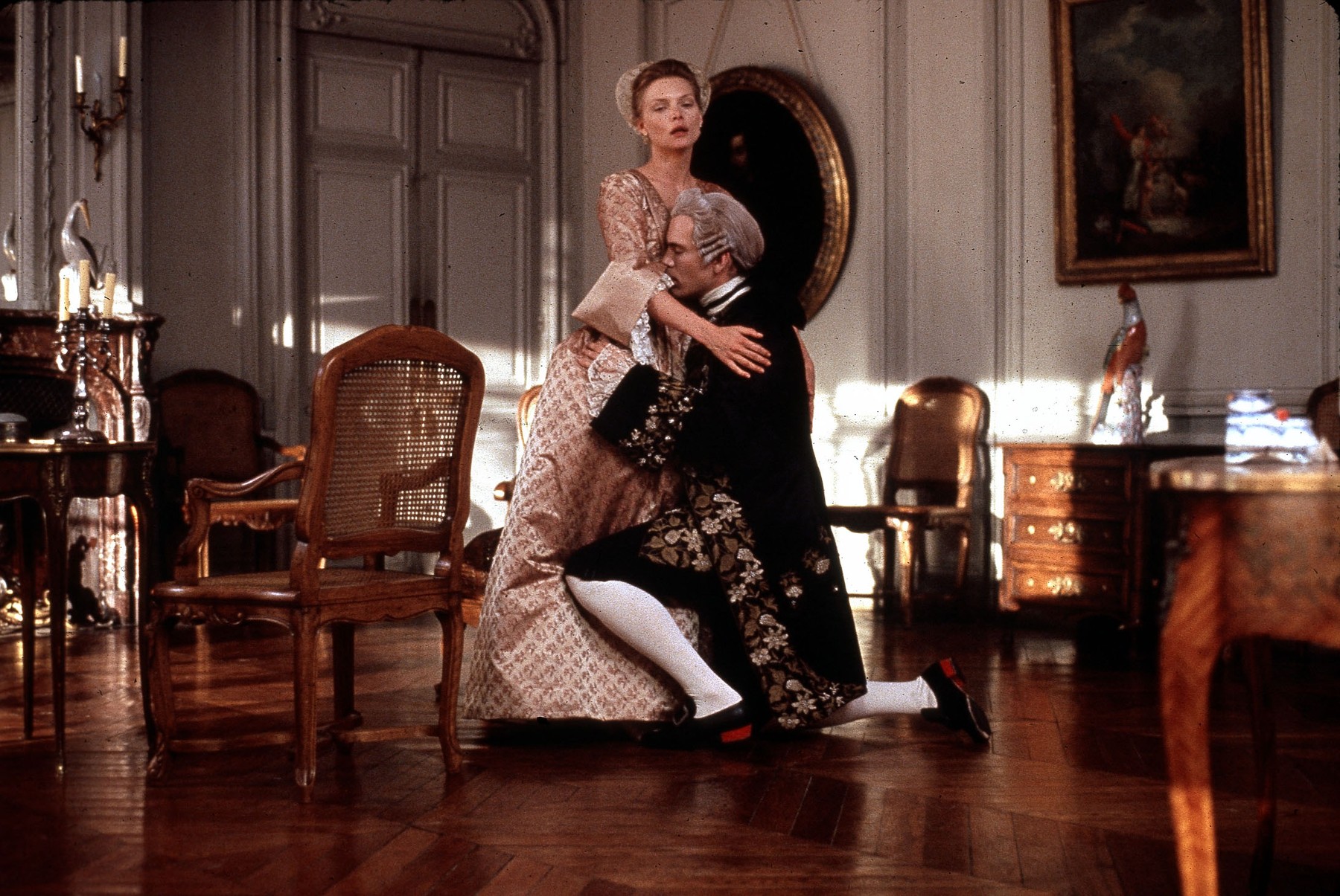 DANGEROUS LIAISONS (US/UK 1988) MICHELLE PFEIFFER, JOHN MALKOVICH     Date: 1988, Image: 43085754, License: Rights-managed, Restrictions: , Model Release: no, Credit line: Rights Managed / Mary Evans Picture Librar / Profimedia