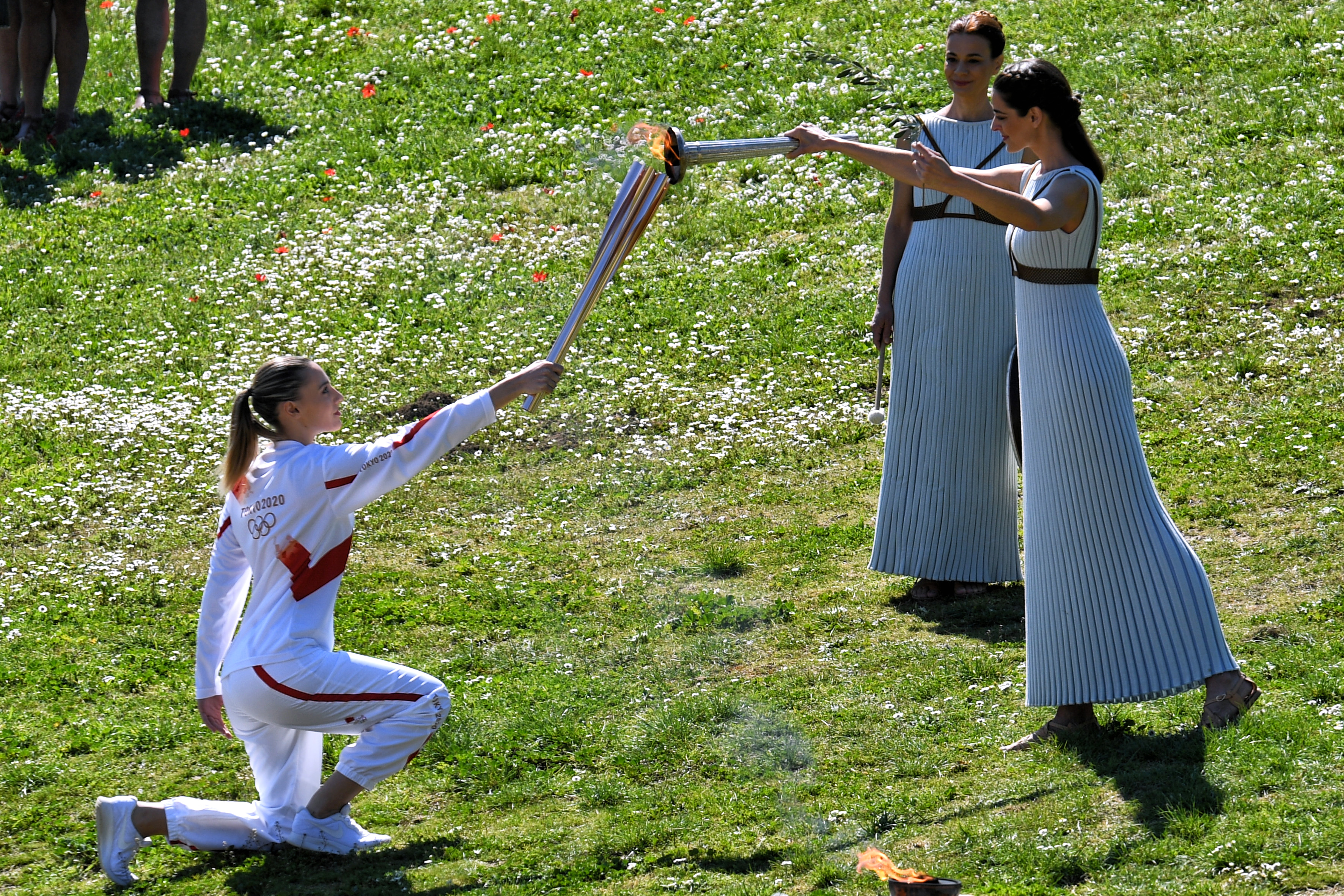 Olimpijska baklja, Foto: EPA-EFE/VASSILIS PSOMAS