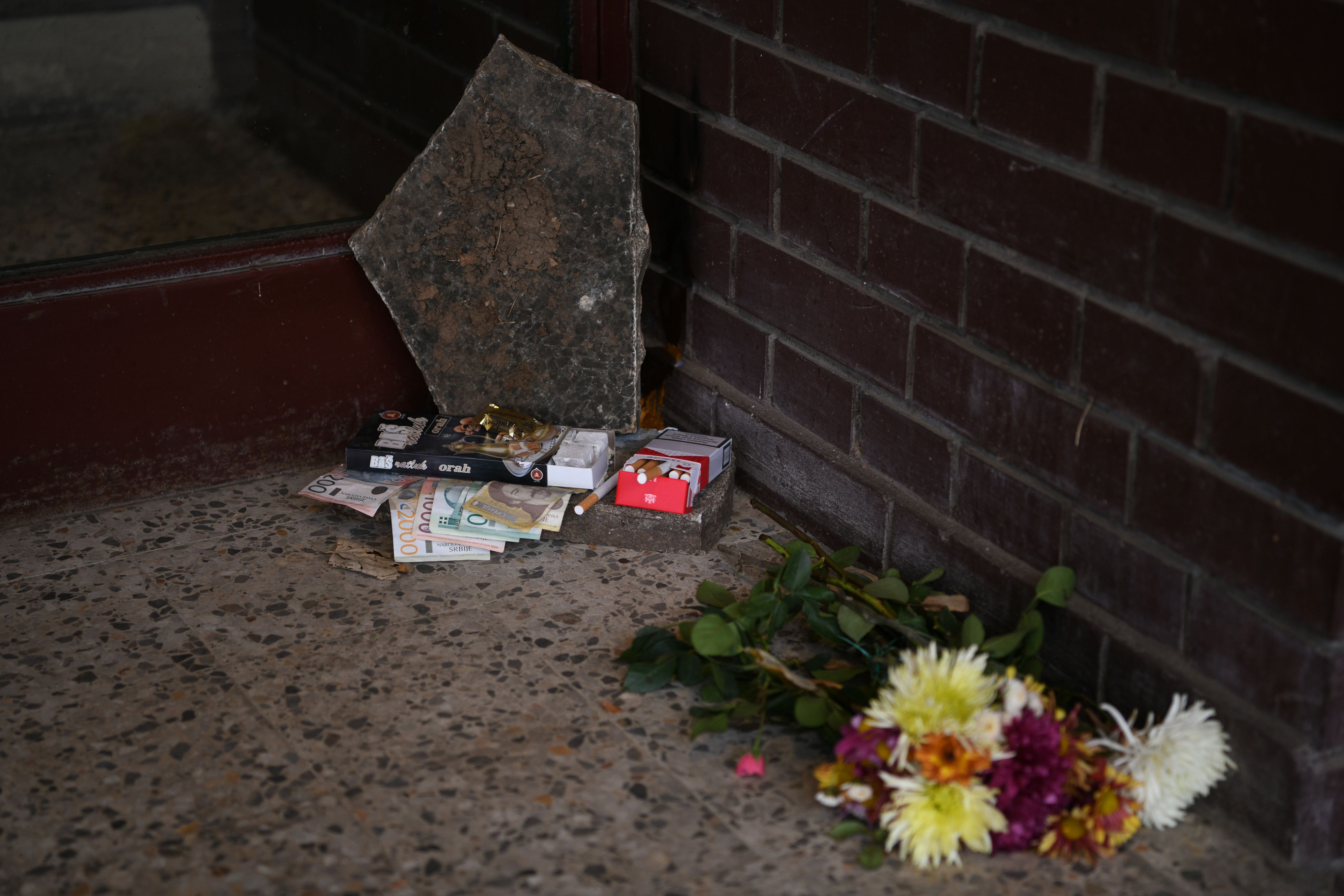 Beograd 07.12.2020. Tadeuša Košćuška 72, zgrada u kojoj je živeo pevač Džej Ramadanovski, ulaz Foto: Filip Krainčanić/Nova.rs