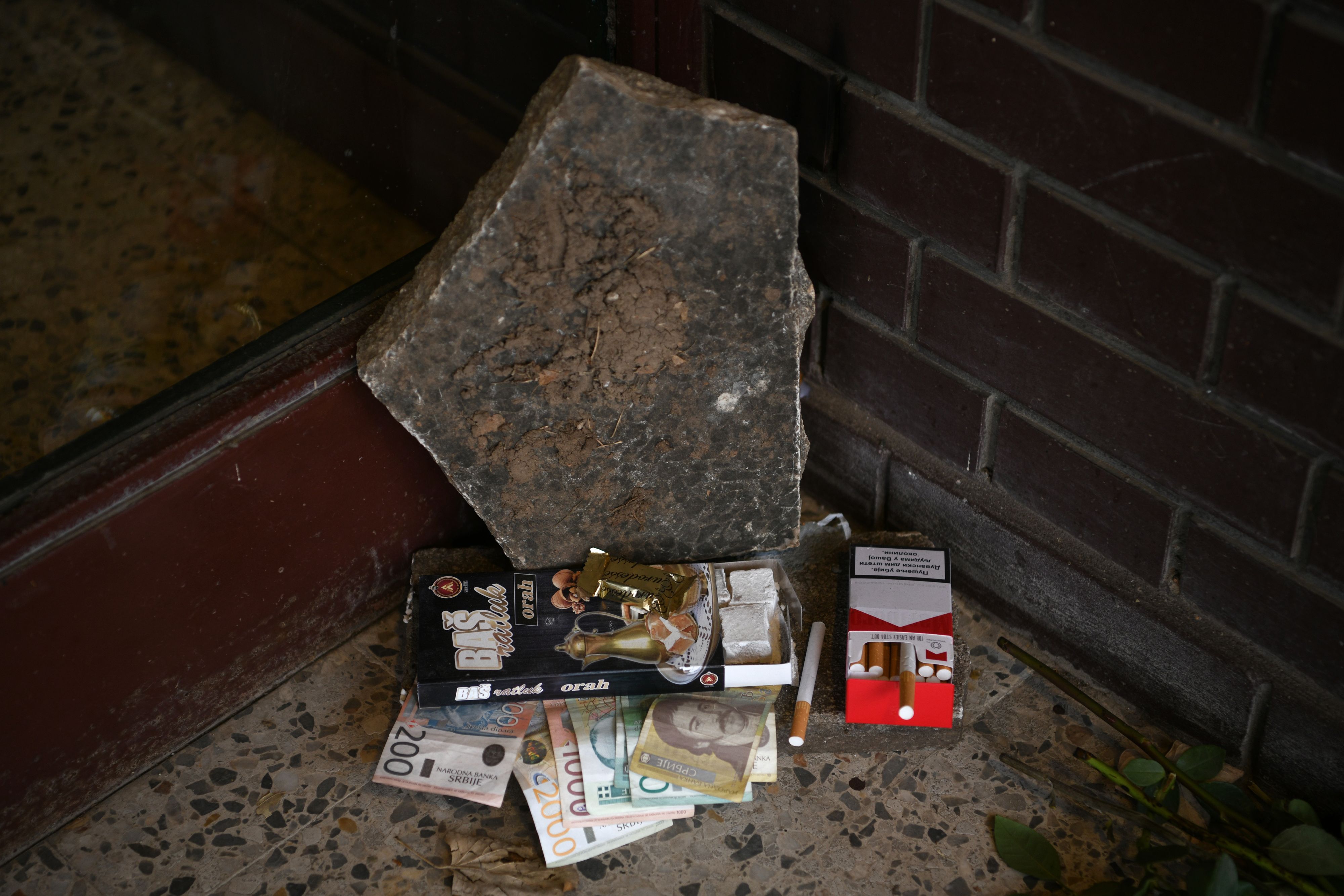 Beograd 07.12.2020. Tadeuša Košćuška 72, zgrada u kojoj je živeo pevač Džej Ramadanovski, ulaz Foto: Filip Krainčanić/Nova.rs