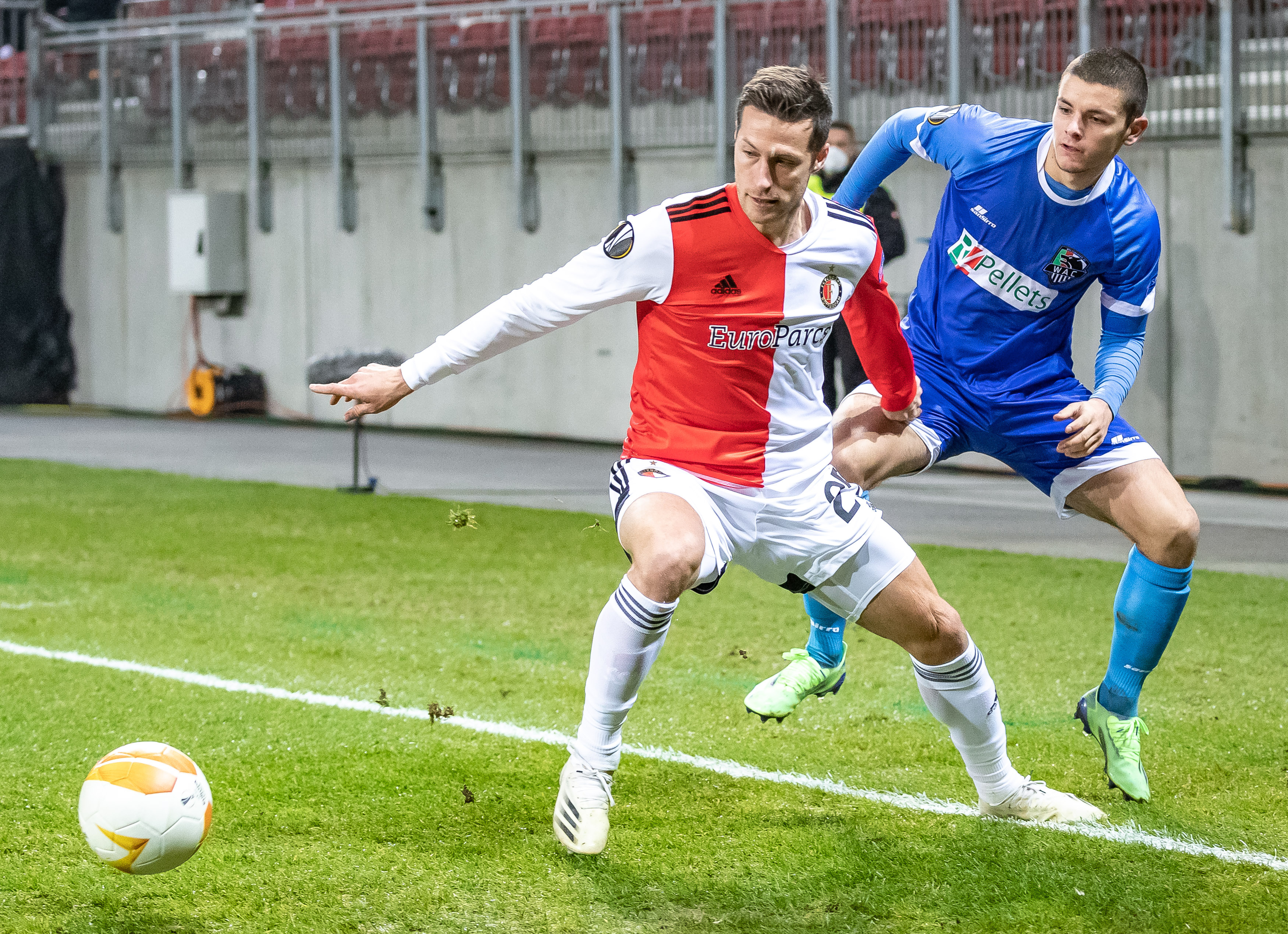 Dejan Joveljić i Uroš Spajić u duelu