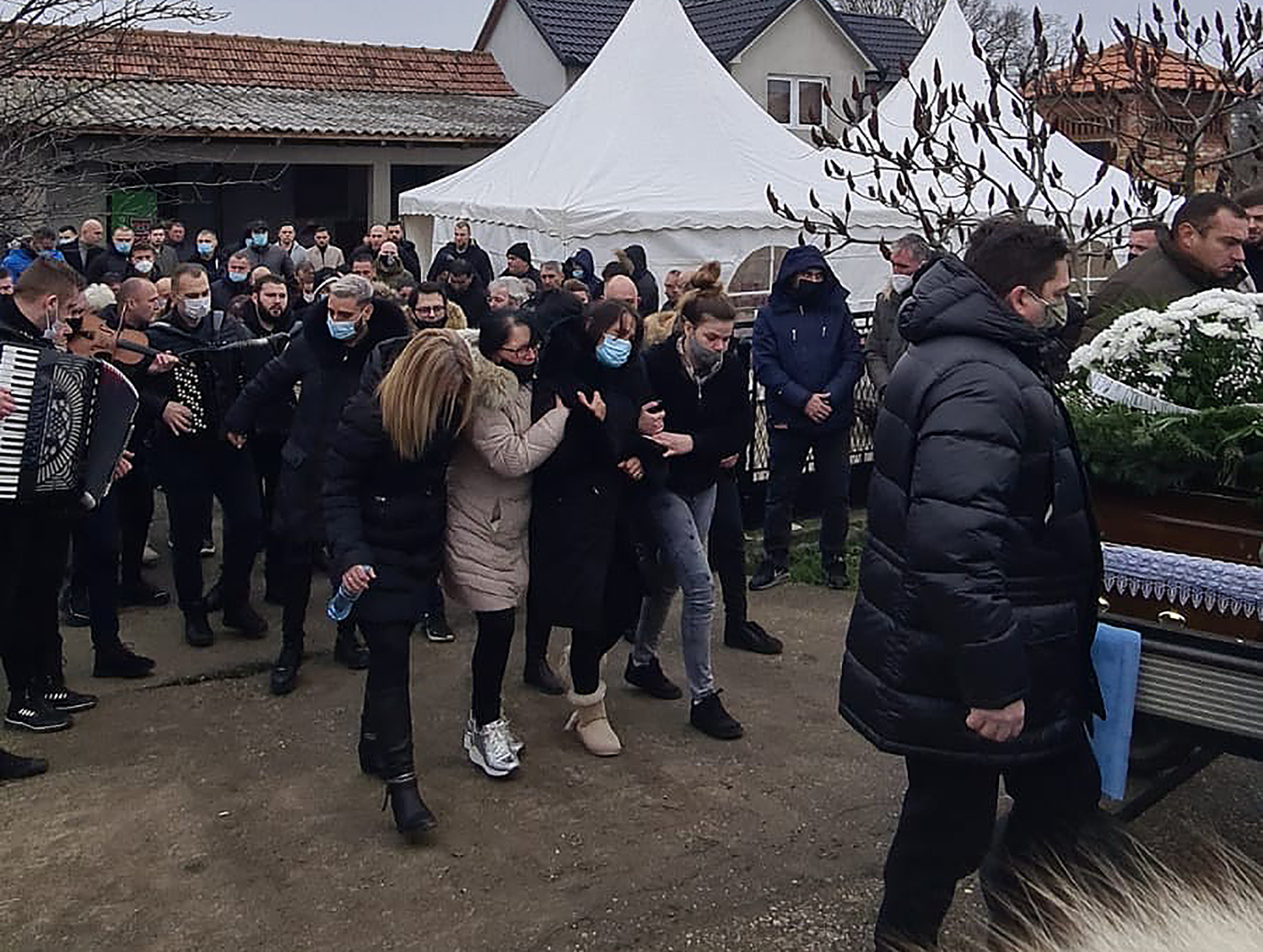 sahrana oca darka lazica darko lazic