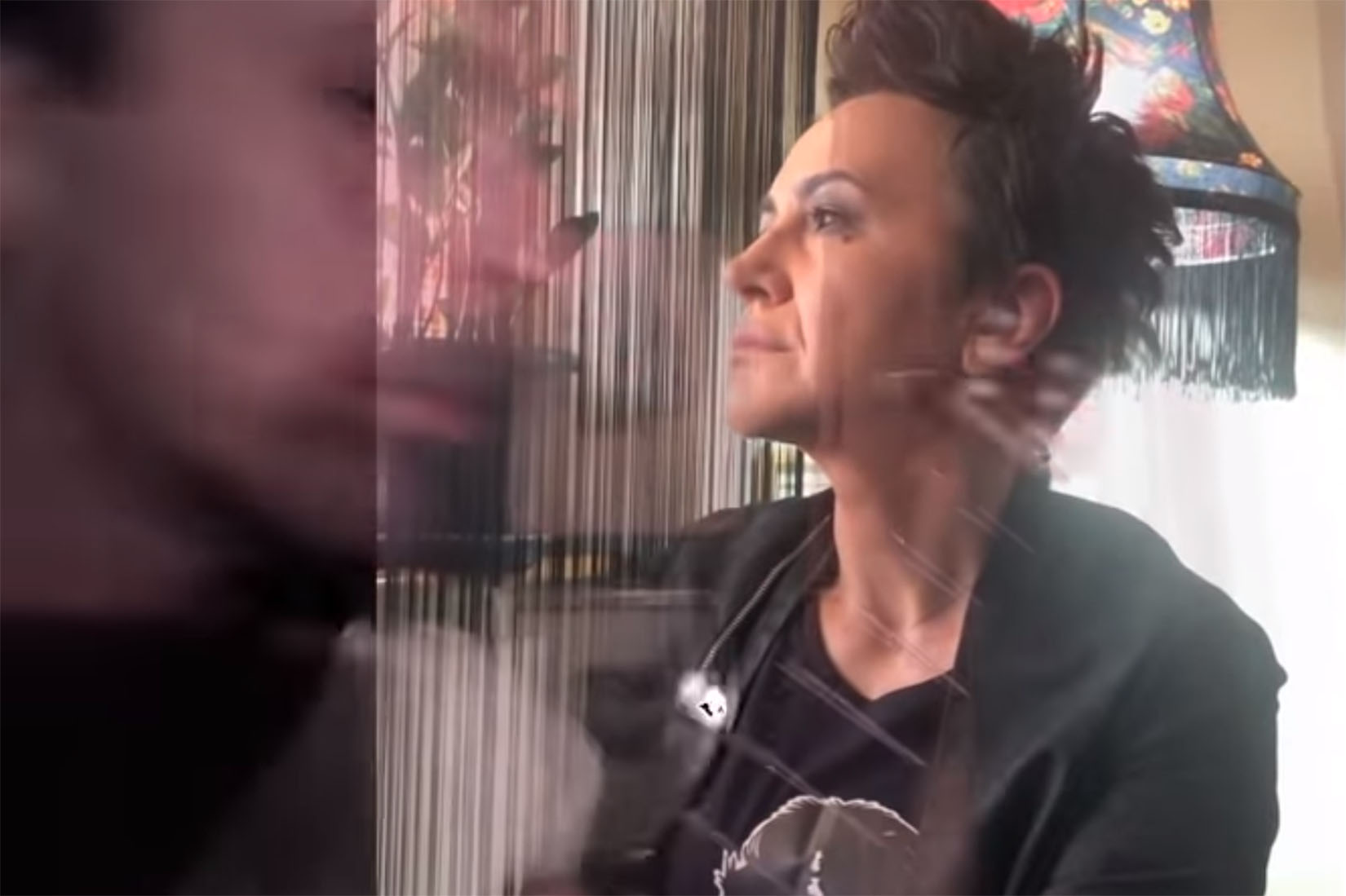 Amira Medunjanin, Emir Jugo "Fragile" Sting