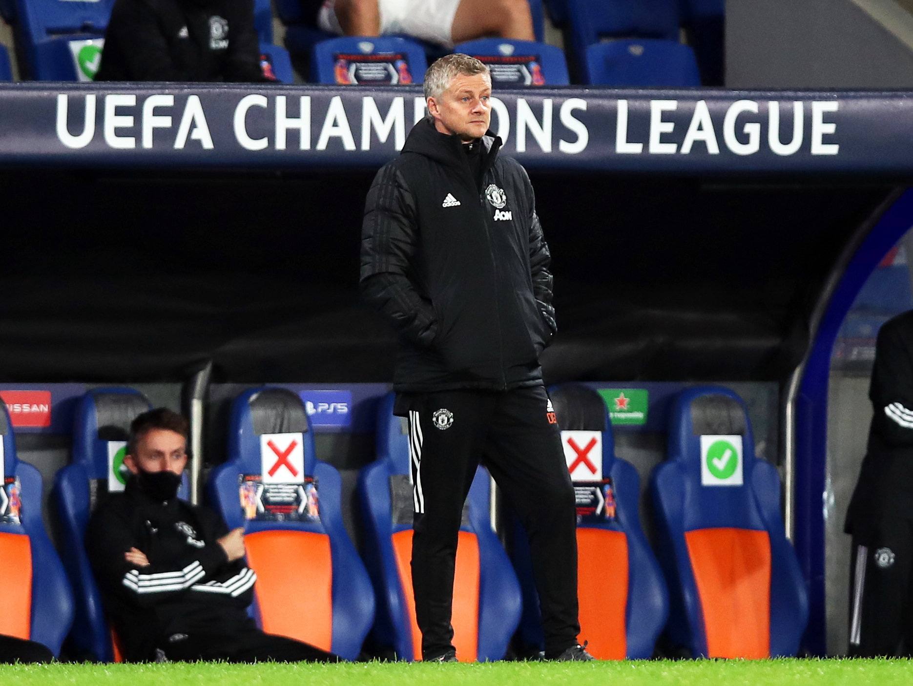 epa08798826 Manchester United's manager Ole Gunnar Solskjaer reacts during the UEFA Champions League group H soccer match between Istanbul Basaksehir and Manchester United in Istanbul, Turkey, 04 November 2020.  EPA-EFE/Tolga Bozoglu