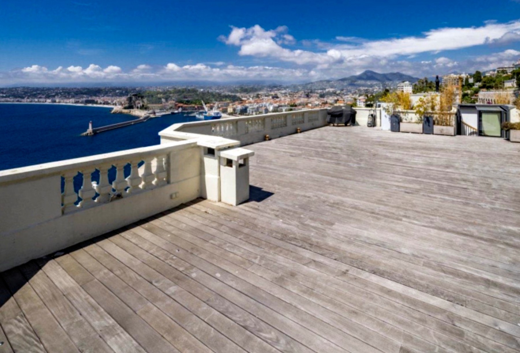 Sean Connery's French VIlla for Sale at $34 Million Dollars