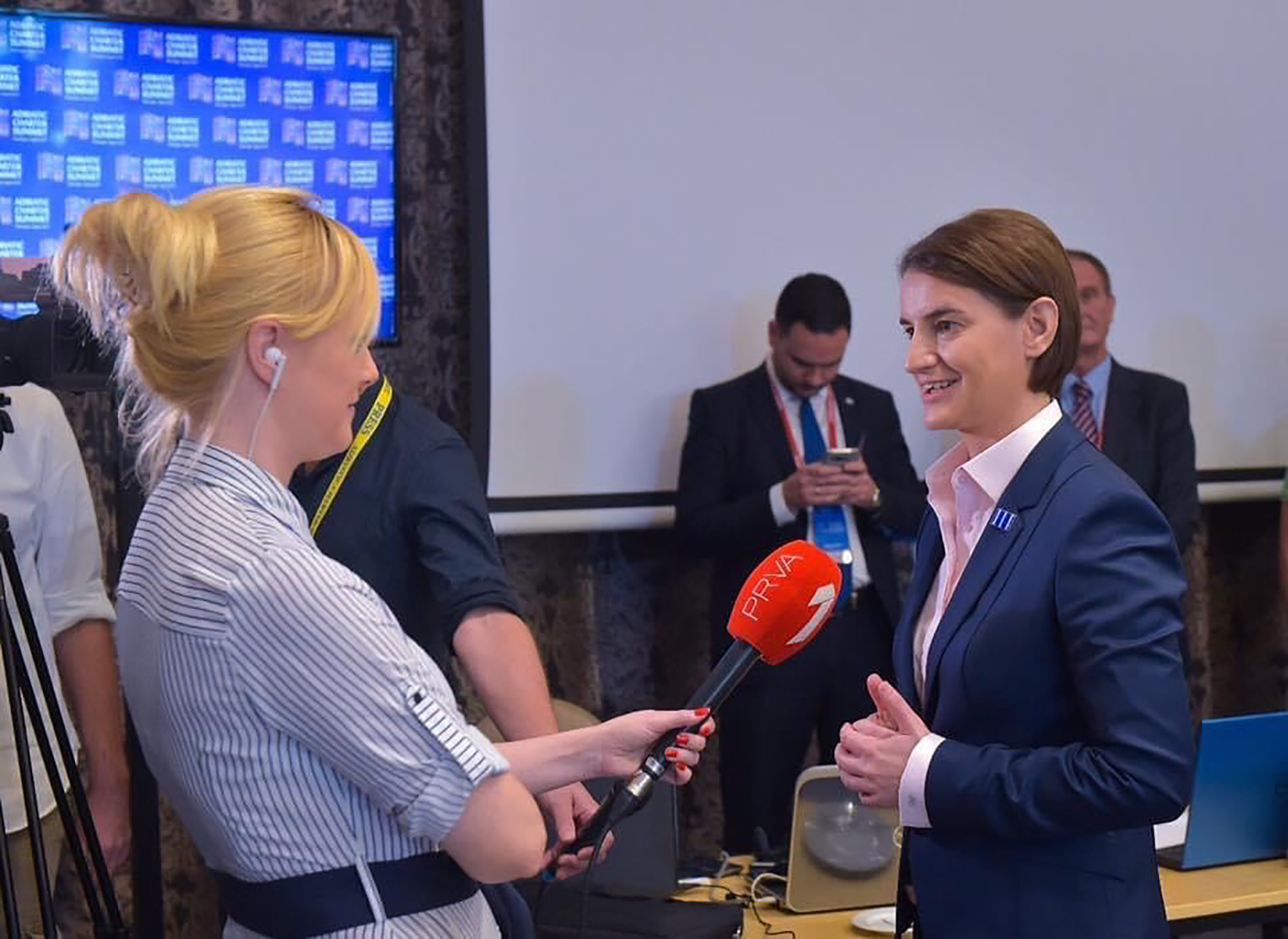 Zaklina Tatalovic i Ana Brnabic