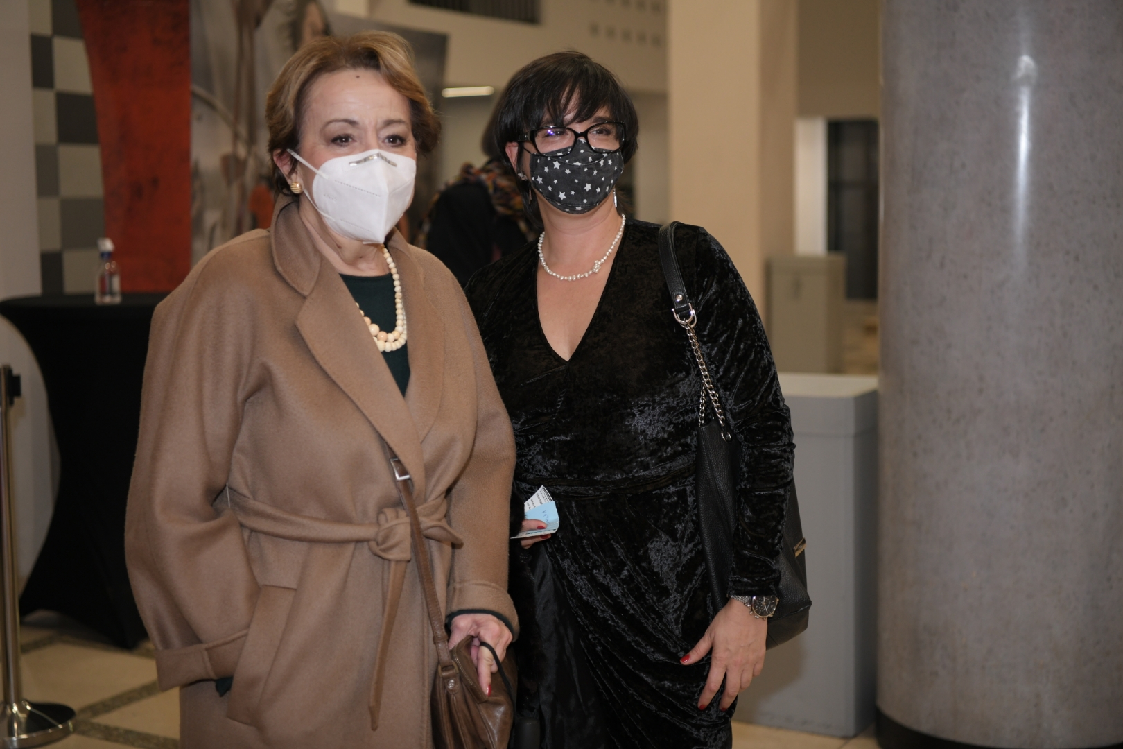 Beograd 12.11.2020. Svetlana Bojković, Ceca Bojković, Katarina Žutić. Premijera, film Ime naroda Foto: Dragan Mujan/Nova.rs