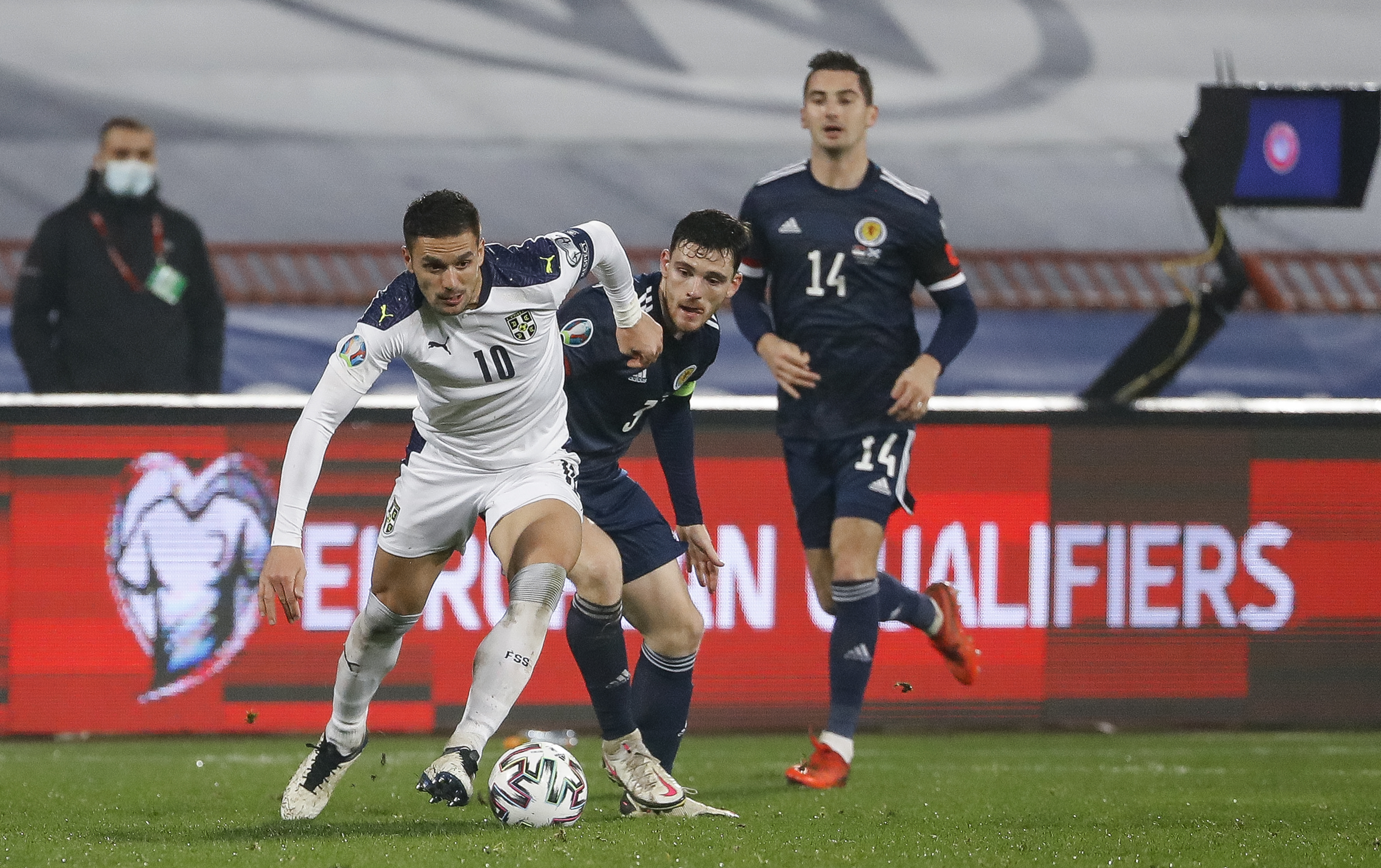 Fudbal Soccer UEFA EURO 2020 Qualifiers- Playoff-Srbija v Scotland
Dusan Tadic (L) Andy Robertson and Kenny McLean (R)
Beograd, 12.11..2019.
foto: Srdjan Stevanovic/Starsportphoto ©