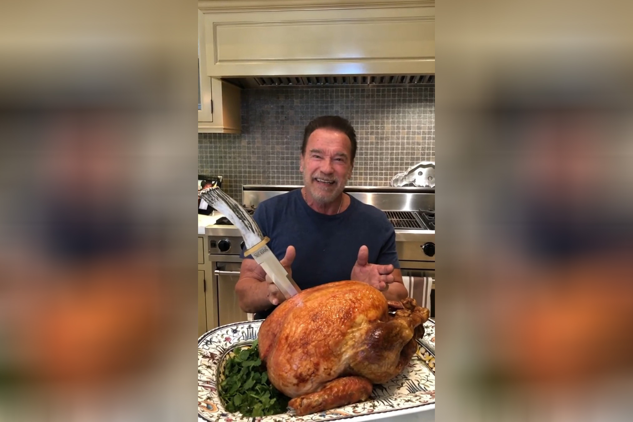 Arnold Švarceneger, ćurke, Dan zahvalnosti