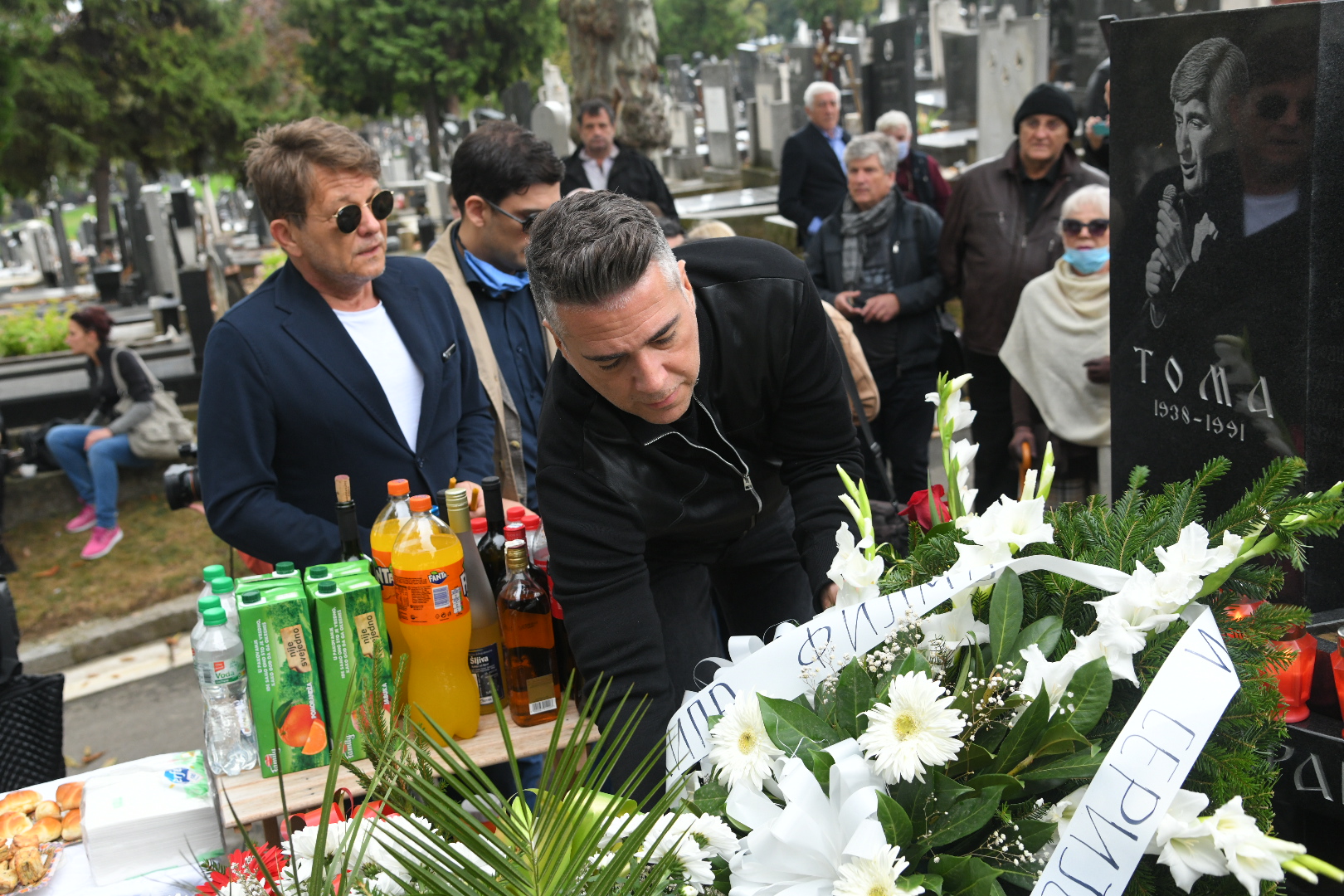 Beograd, 30.09.2020. Centralno groblje, Pomen, Toma Zdravković, Dragan Bjelogrlić, Željko Joksimović Foto: Nemanja Jovanović/Nova.rs