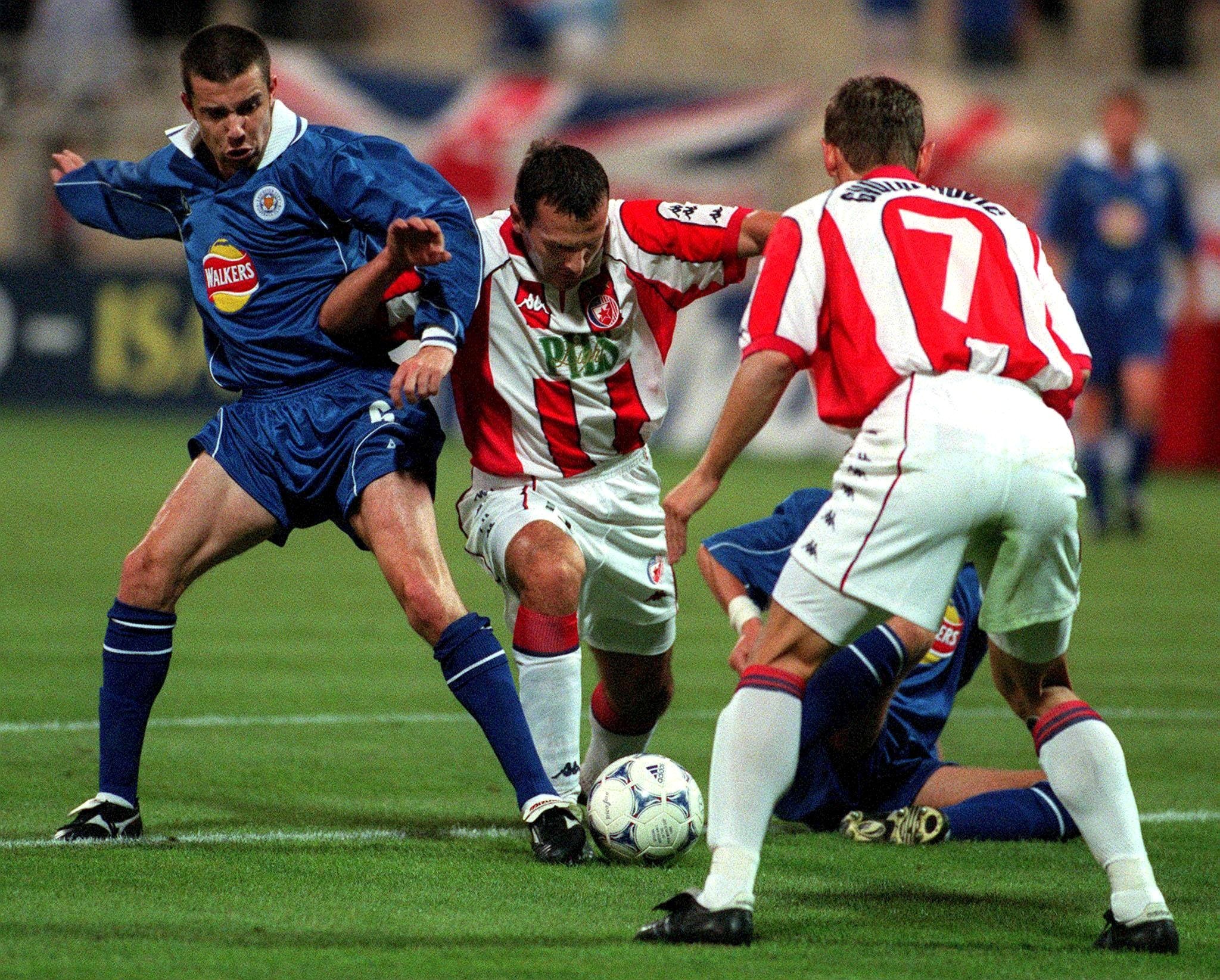 Milivoje Vitakić i Ivan Gvozdenović na utakmici Zvezde i Lestera u Beču, EPA PHOTO APA/PFARRHOFER HERBERT/Ht/kr
