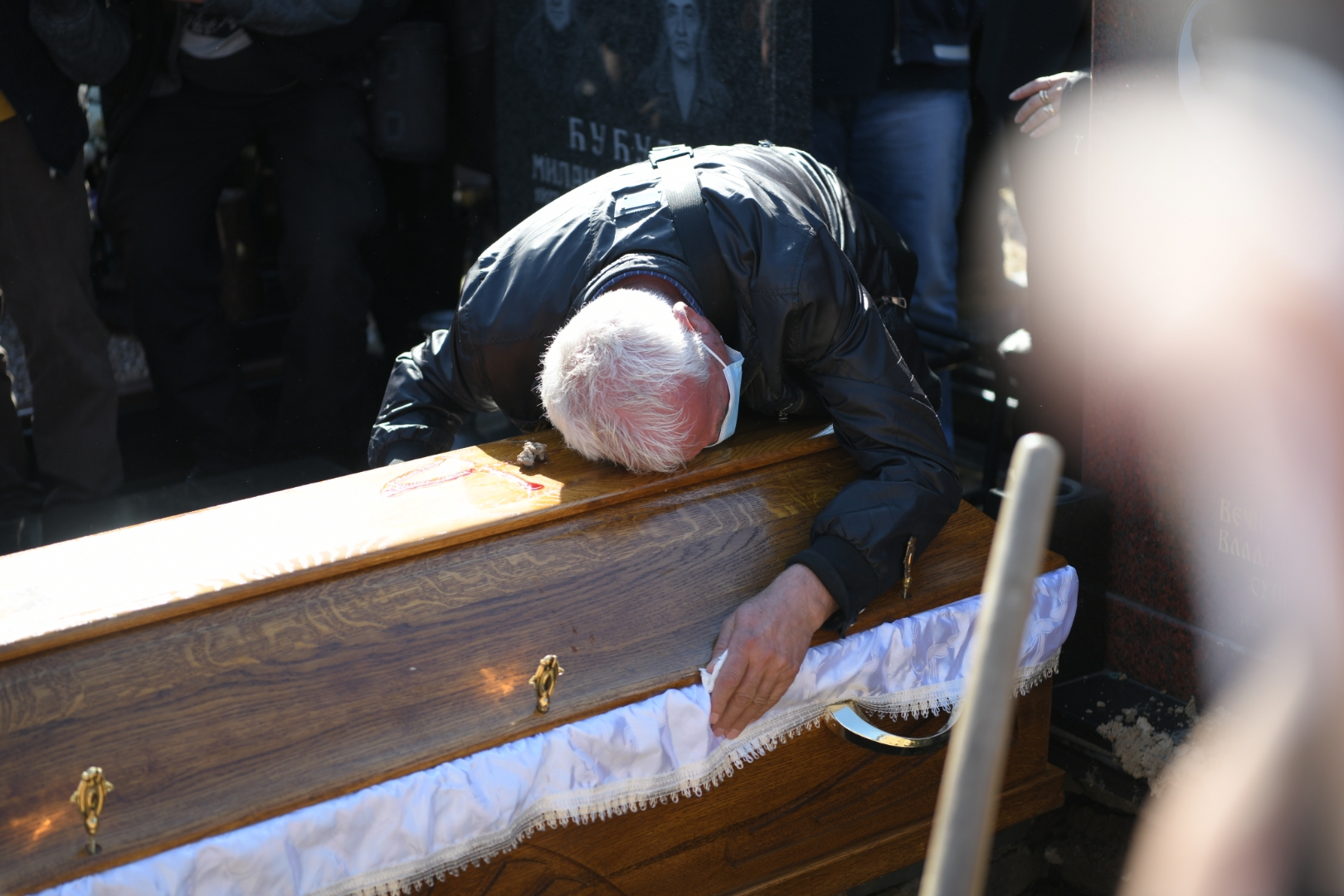 Beograd 14.10.2020. Novo Bežanijsko groblje, Sahrana Bore Drljace, Bora Drljača, Era Ojdanić Foto: Dragan Mujan/Nova.rs