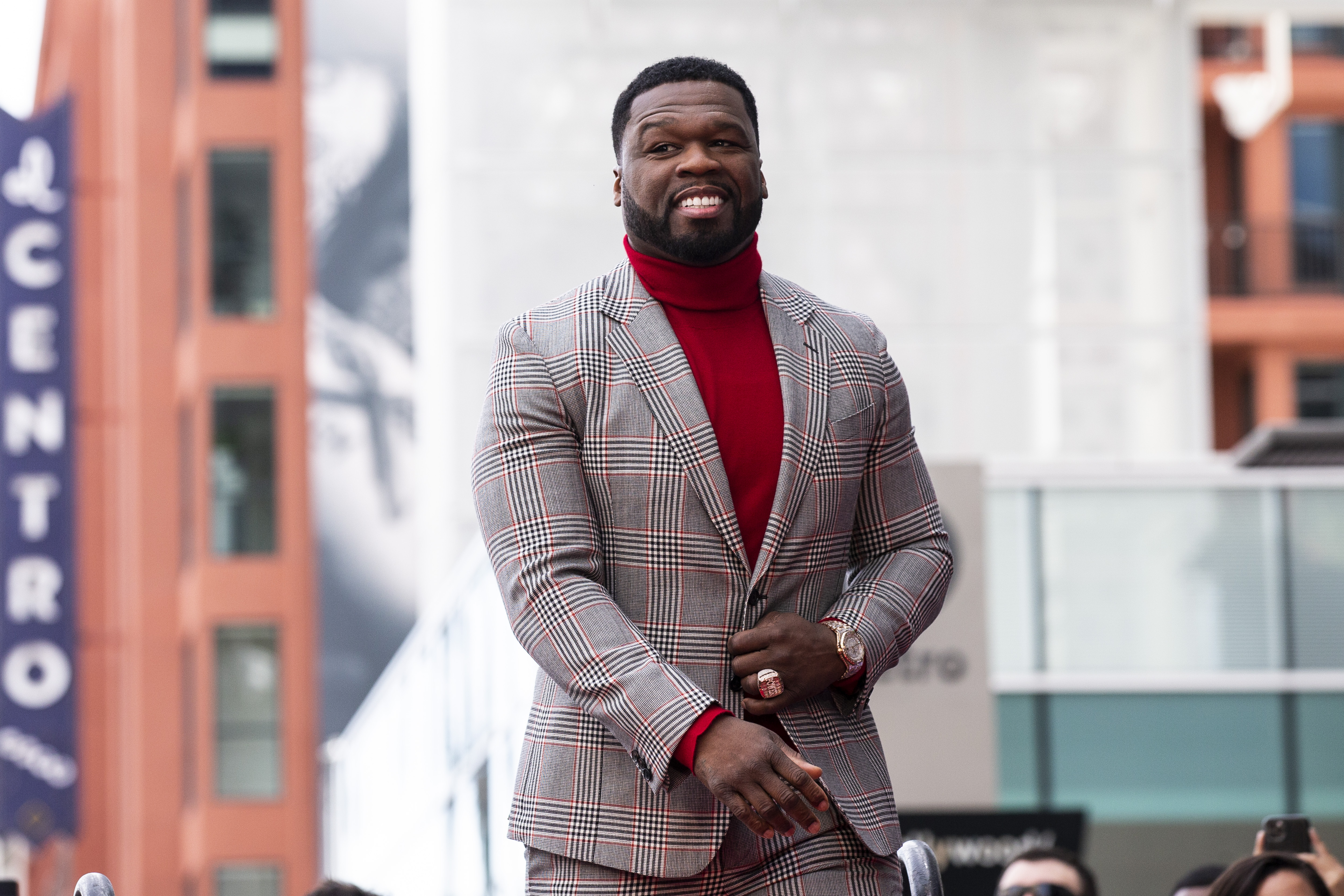 epa08180252 US rapper Curtis '50 Cent' Jackson is honored with the 2,686th star on the Hollywood Walk of Fame in Hollywood, California, USA, 30 January 2020. The star was dedicated in the Category of Recording.  EPA-EFE/ETIENNE LAURENT