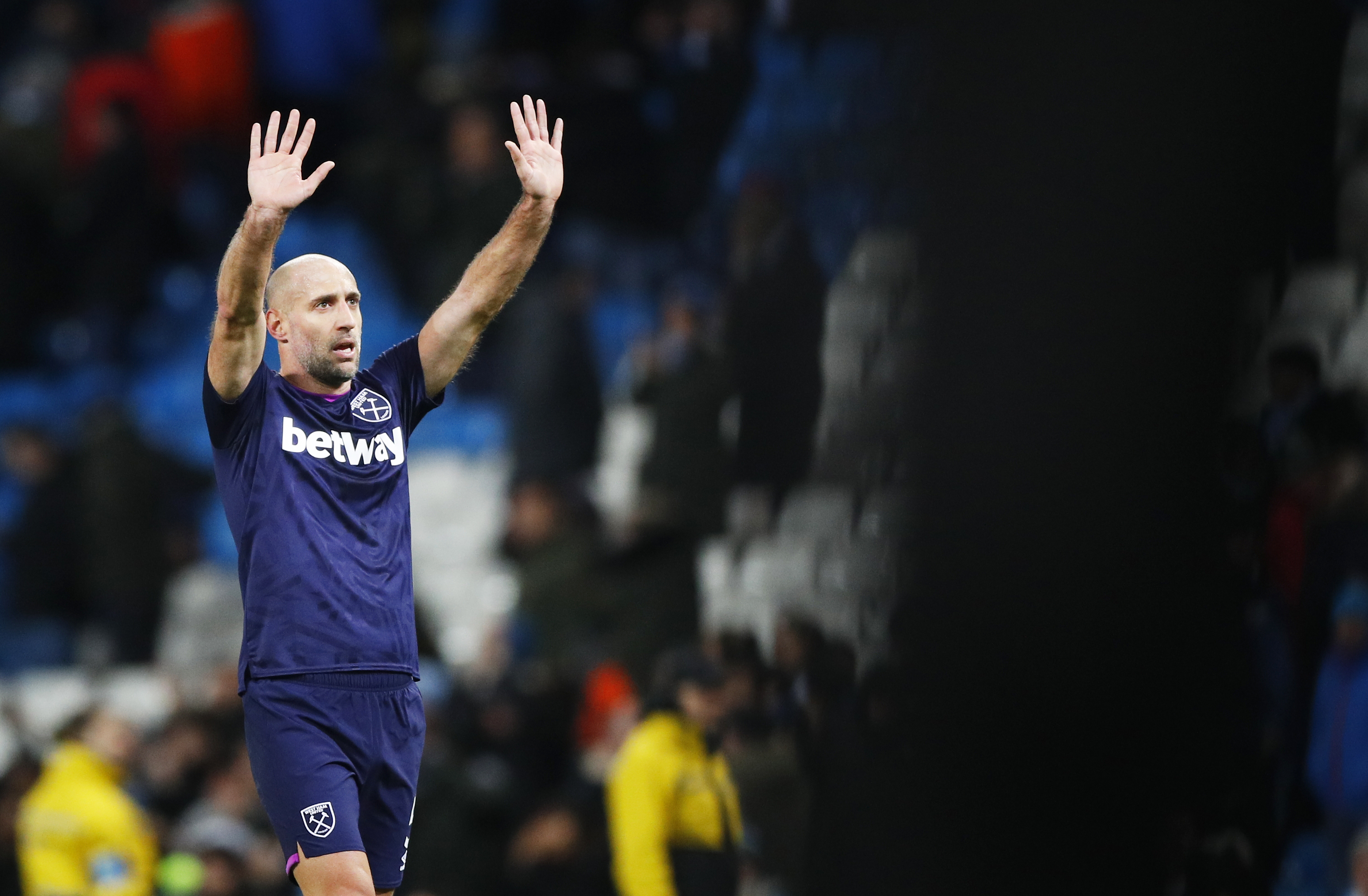 epa08229240 Former Manchester City player Pablo Zabaleta of West Ham waves to fans after the English Premier League match between Manchester City and West Ham United in Manchester, 19 February 2020.  EPA-EFE/LYNNE CAMERON