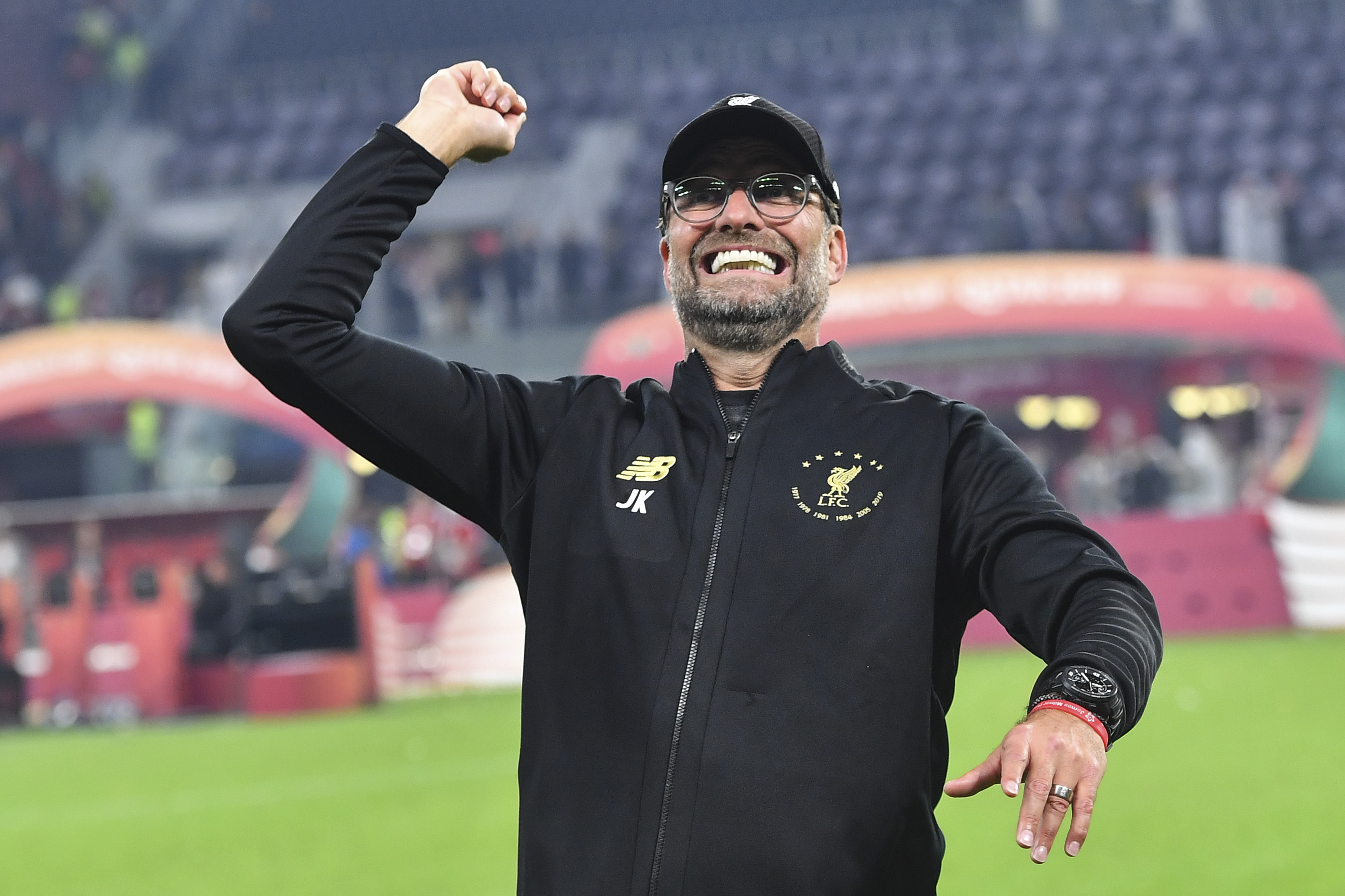 epa08085928 Juergen Klopp, head coach of Liverpool celebrates after winning the FIFA Club World Cup 2019 final soccer match between Liverpool FC and CR Flamengo in Doha, Qatar 21 December 2019.  EPA-EFE/NOUSHAD THEKKAYIL