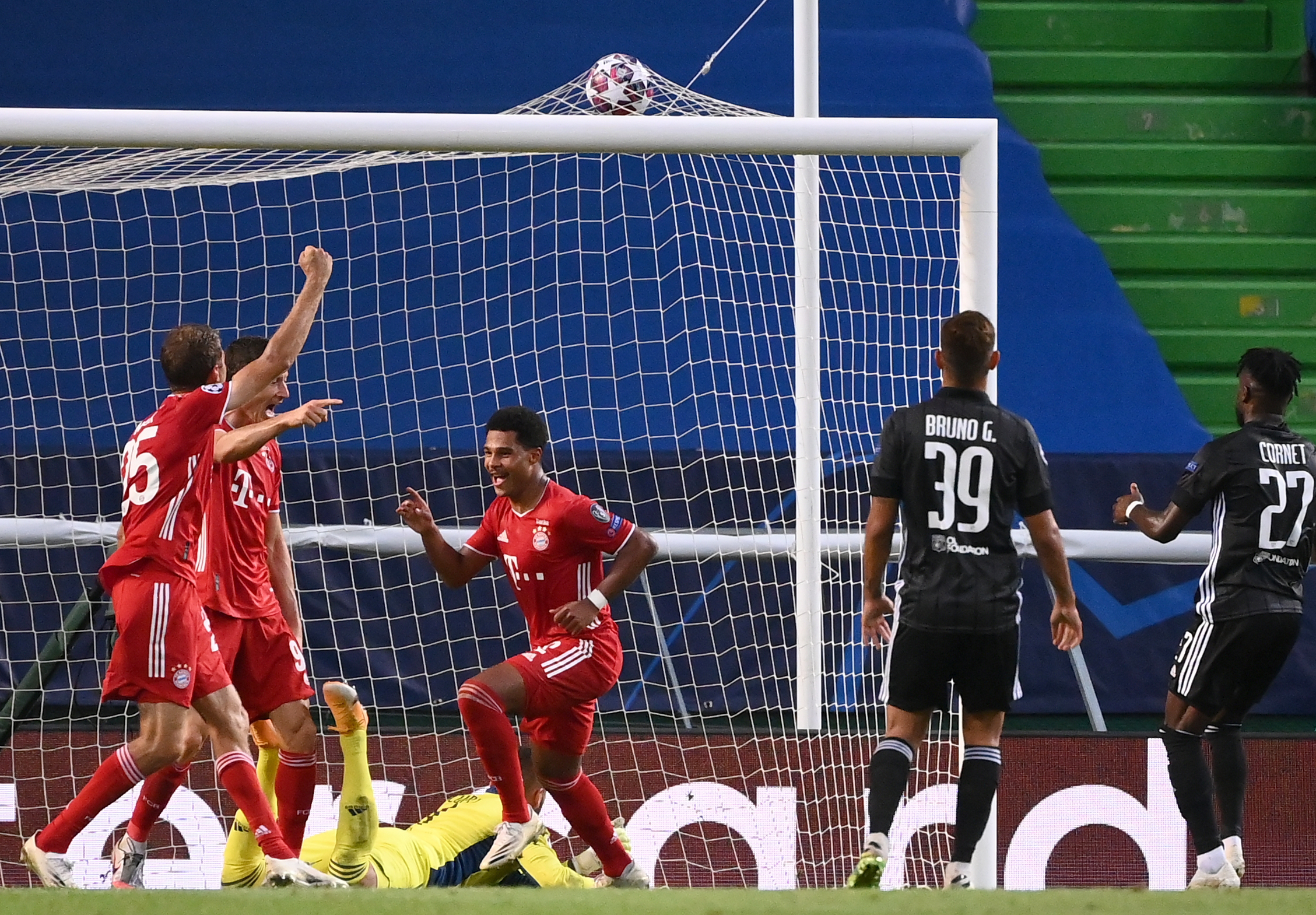 Olympique Lyon vs Bayern Munich