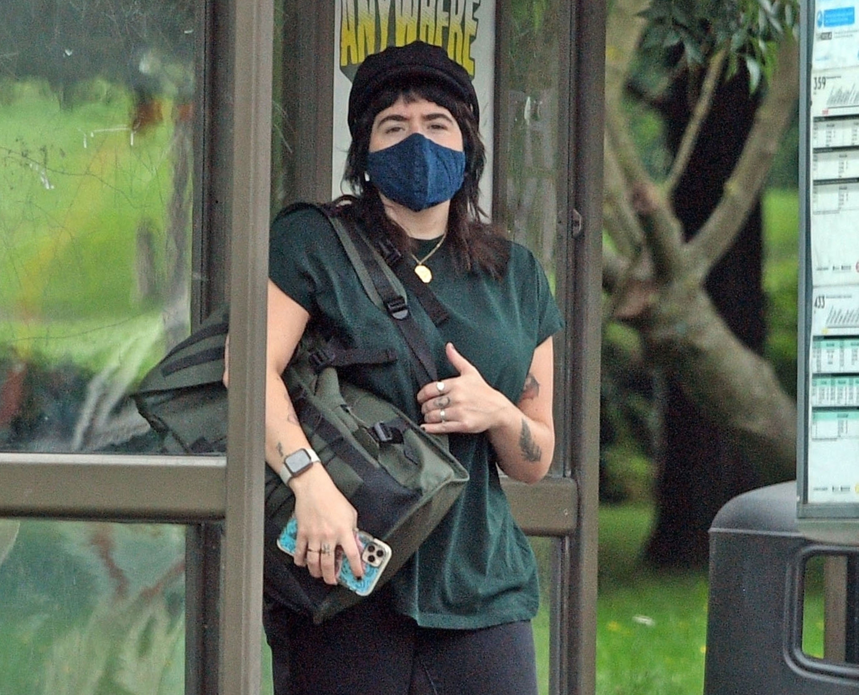 *PREMIUM-EXCLUSIVE* Tom Cruise's daughter Bella Cruise Opts for Bus while dad Tom whizzes around London in Multi-Million pound helicopters!!!! *MUST CALL FOR PRICING*