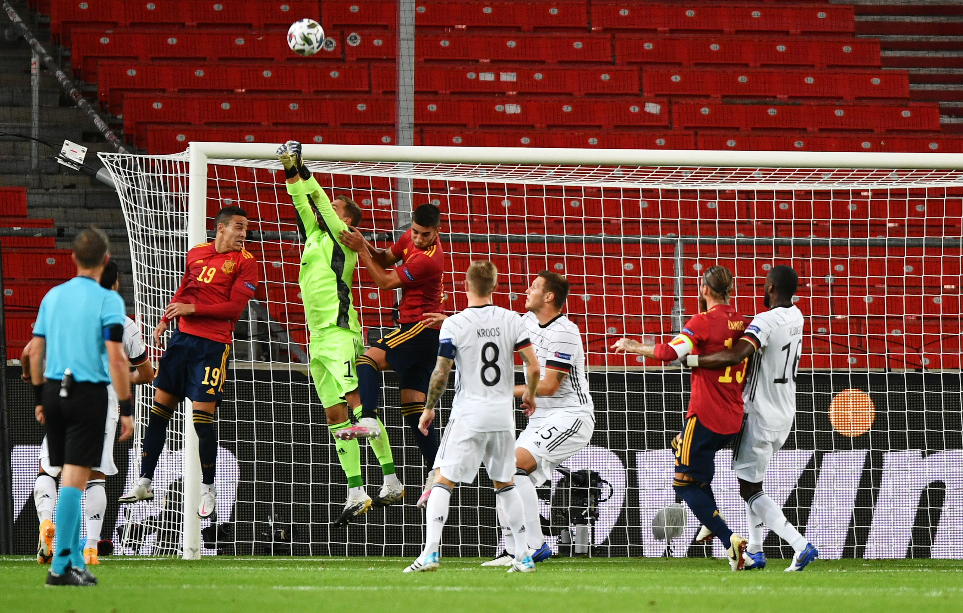 epa08644632 Goalkeeper Kevin Trapp of Germany makes a clearance during the UEFA Nations League match between Germany and Spain in Stuttgart, Germany, 03 September 2020.  EPA-EFE/Philipp Guelland