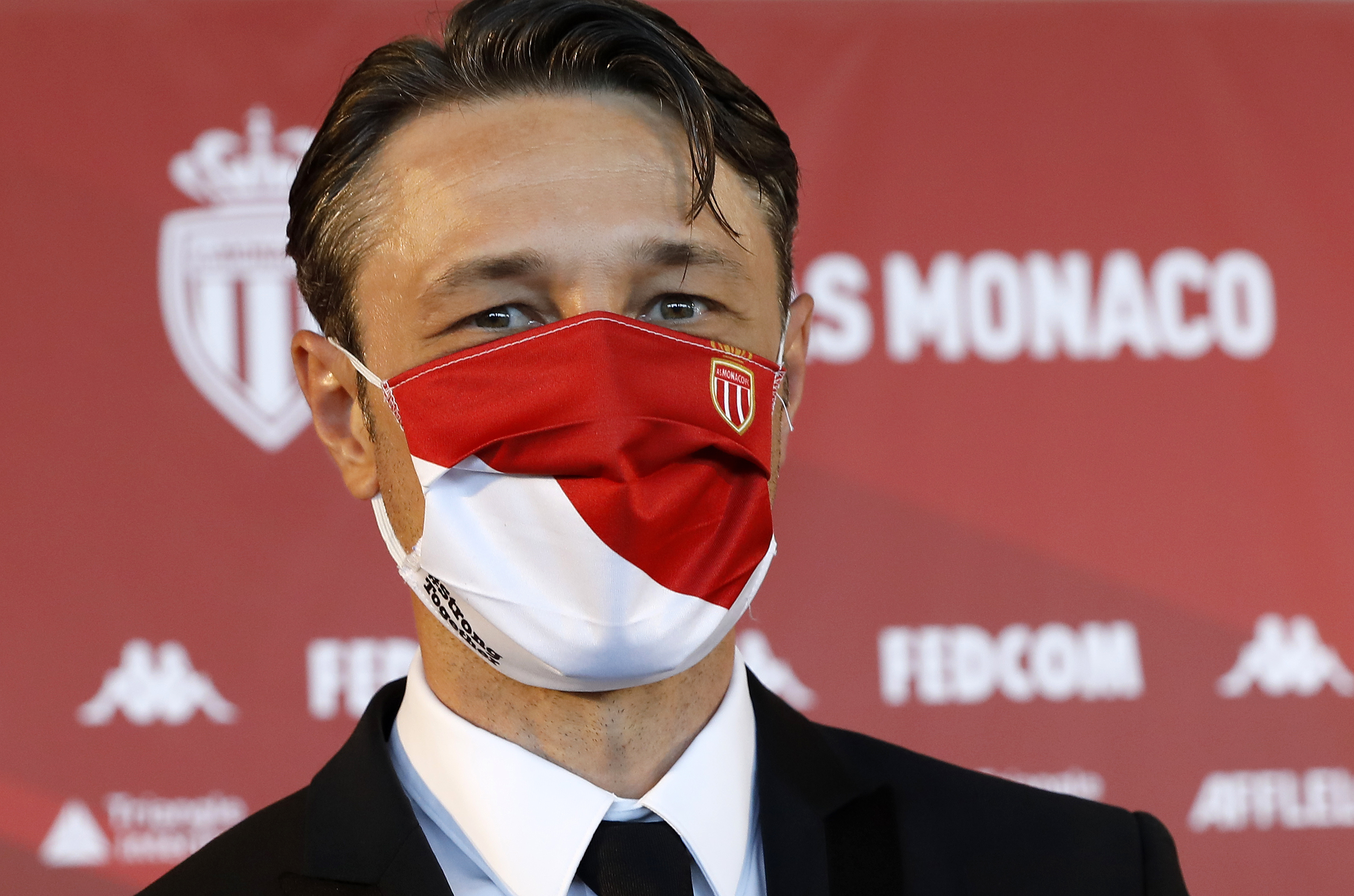 epa08559032 AS Monaco's Croatian new head coach Niko Kovac poses after a press conference at Hotel Fairmont, in Monaco, 21 July 2020.  EPA-EFE/SEBASTIEN NOGIER