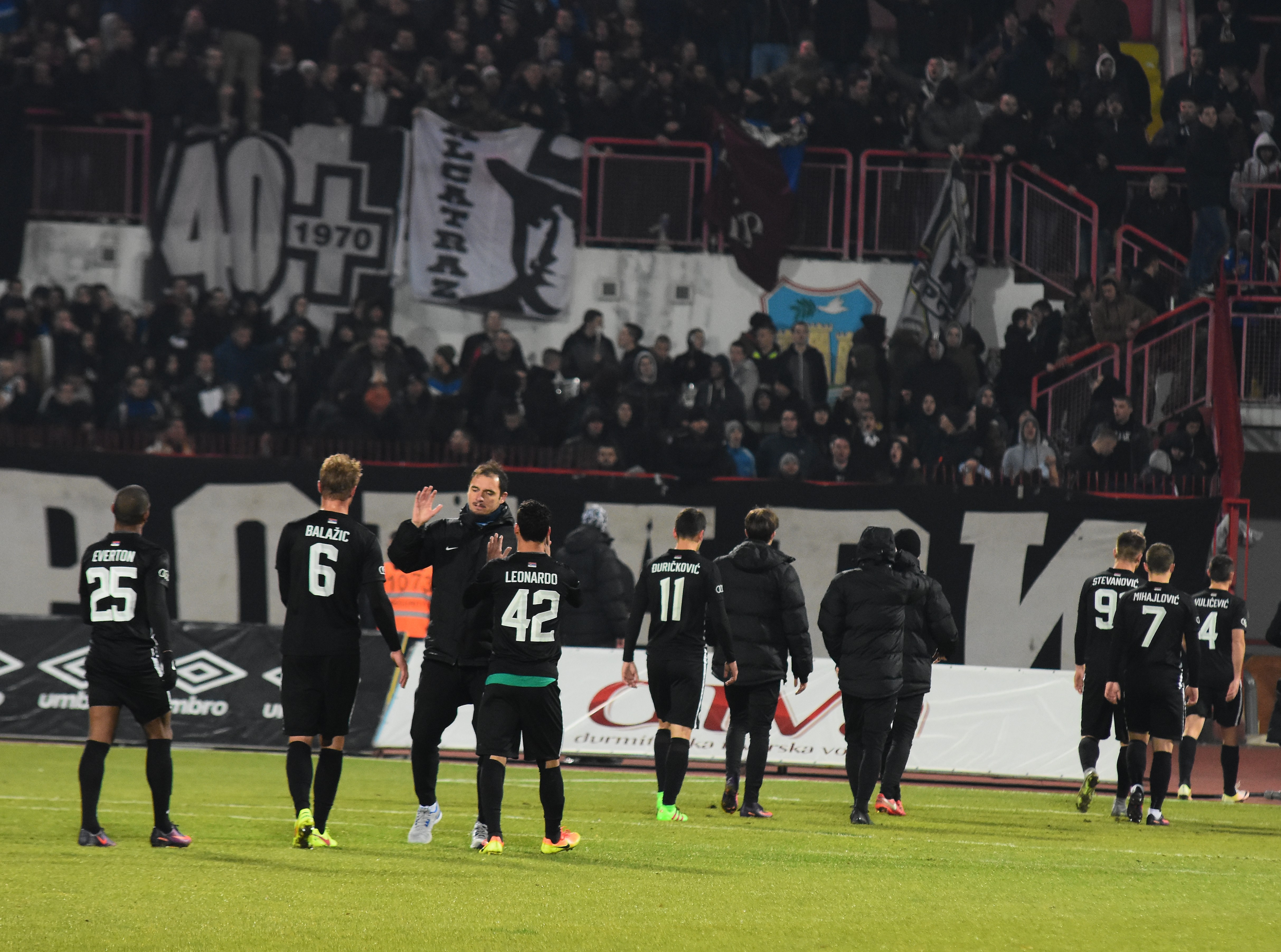 Fudbal Soccer
Fudbalska utakmica prvenstva srbije Vojvodina Partizan
Igraci Partizana posle utakmice
Novi Sad 30.11.2016
Stadion Karadjordje
Foto : Nenad Mihajlovic