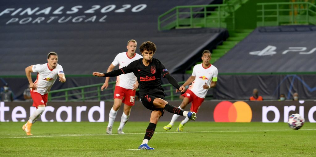 epa08601901 Joao Felix of Atletico scores the equalizer from the penalty spot during the UEFA Champions League quarter final match between RB Leipzig and Atletico Madrid in Lisbon, Portugal, 13 August 2020.  EPA-EFE/Lluis Gene / POOL
