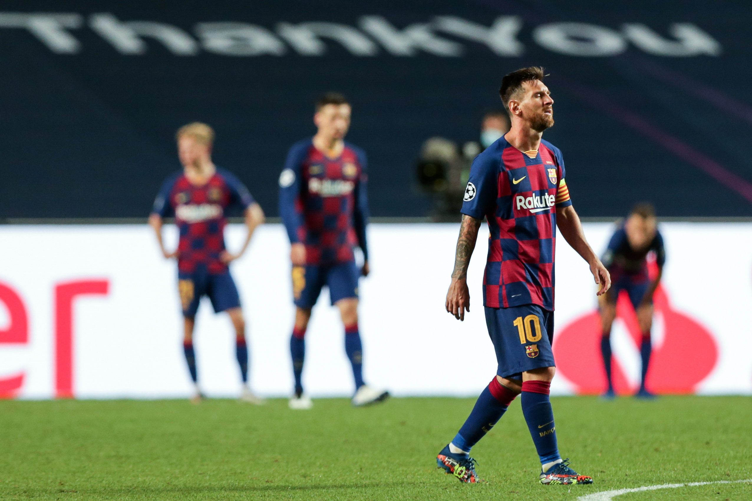 epa08604466 FC Barcelona's Lionel Messi shows his dejection at the end of the UEFA Champions League quarter final soccer match FC Barcelona vs Bayern Munich held at Luz Stadium in Lisbon, Portugal, 14 August 2020.  EPA-EFE/TIAGO PETINGA