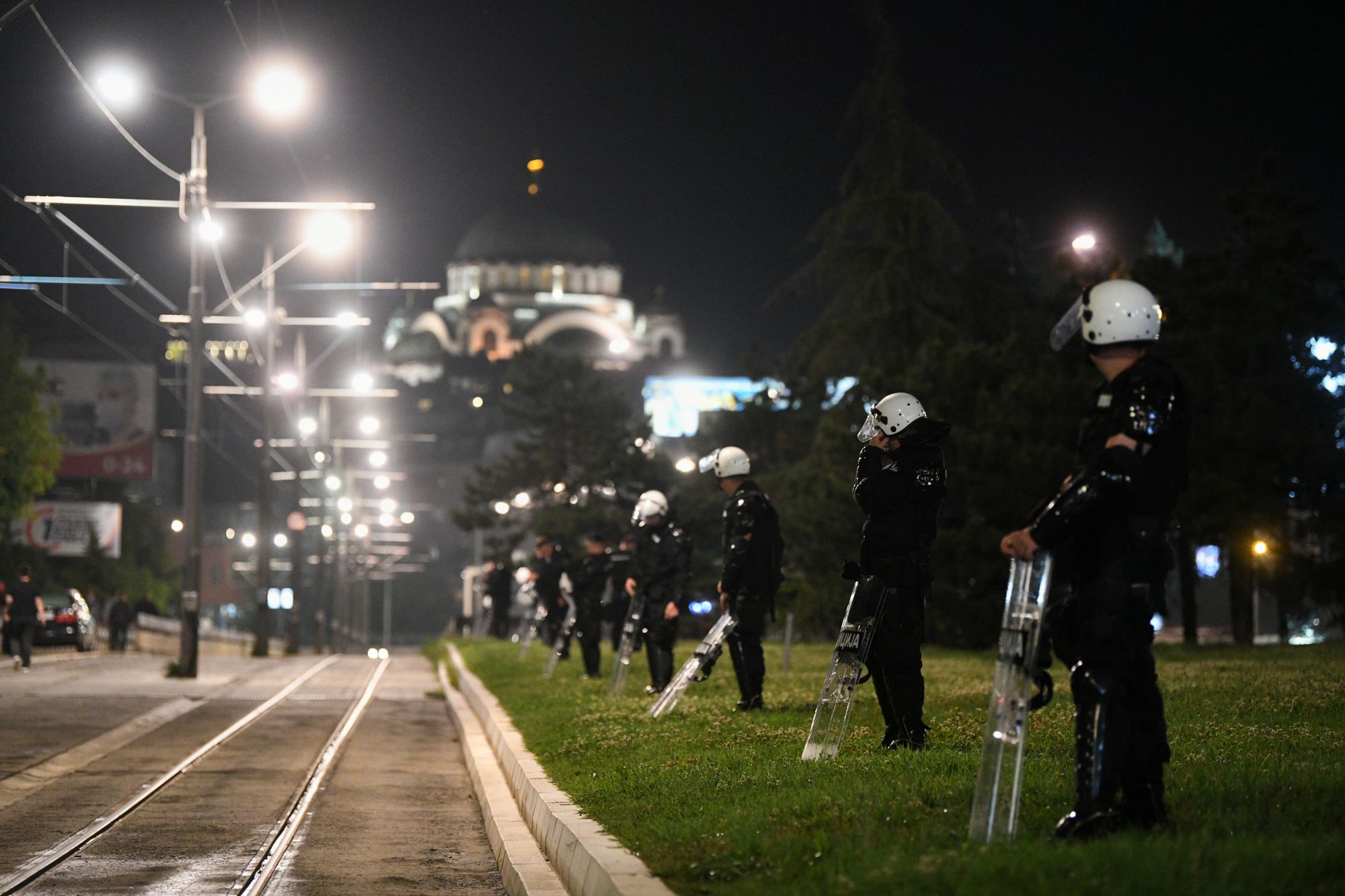Beograd 10.06.2020. Kraj utakmice, posle utakmice, navijači idu kući. Derbi, Crvena Zvezda, Partizan, oko stadiona, stadion, policija, žandarmerija Foto: Filip Krainčanić/Nova.rs