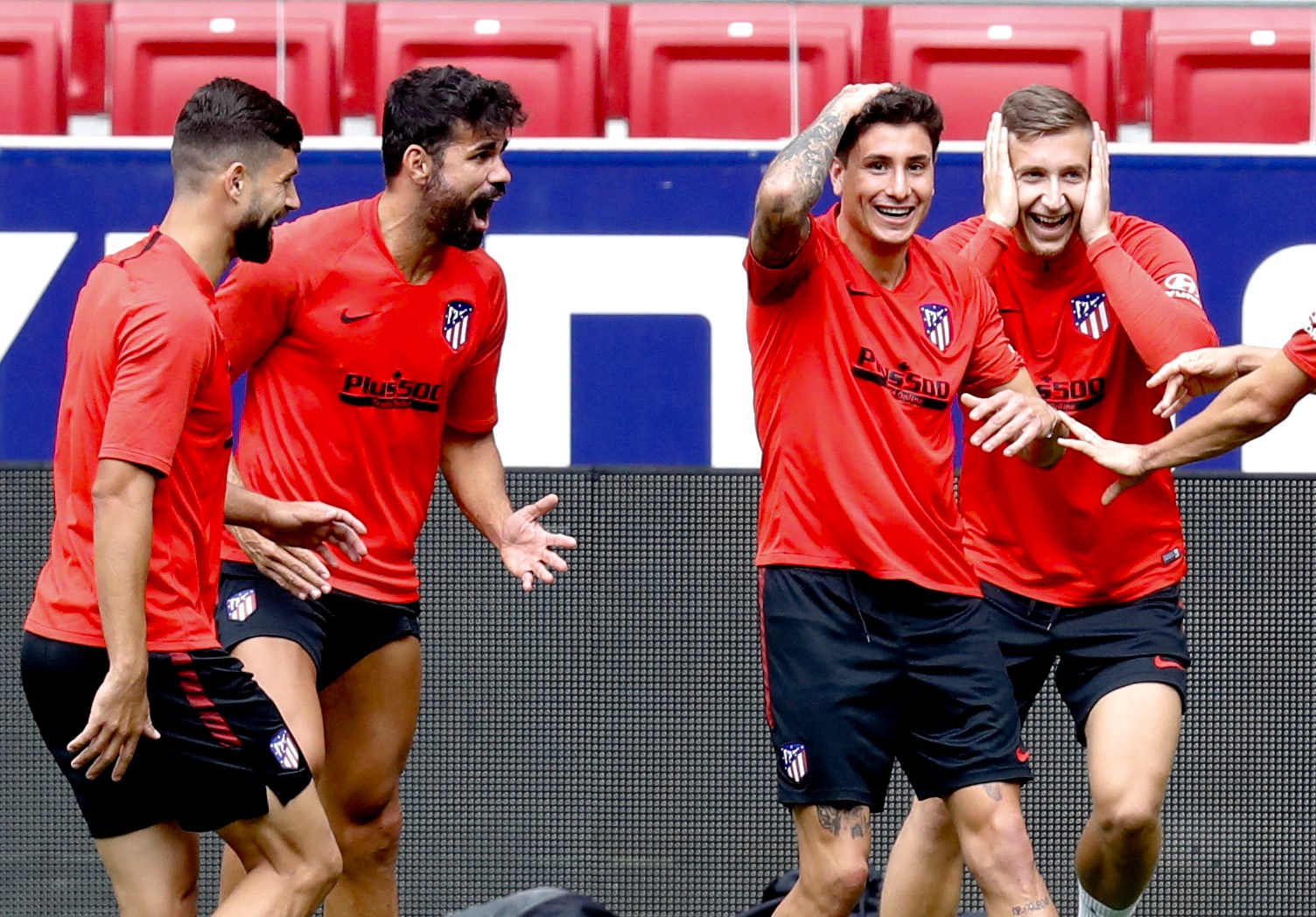 Foto: EPA-EFE/BALLESTEROS