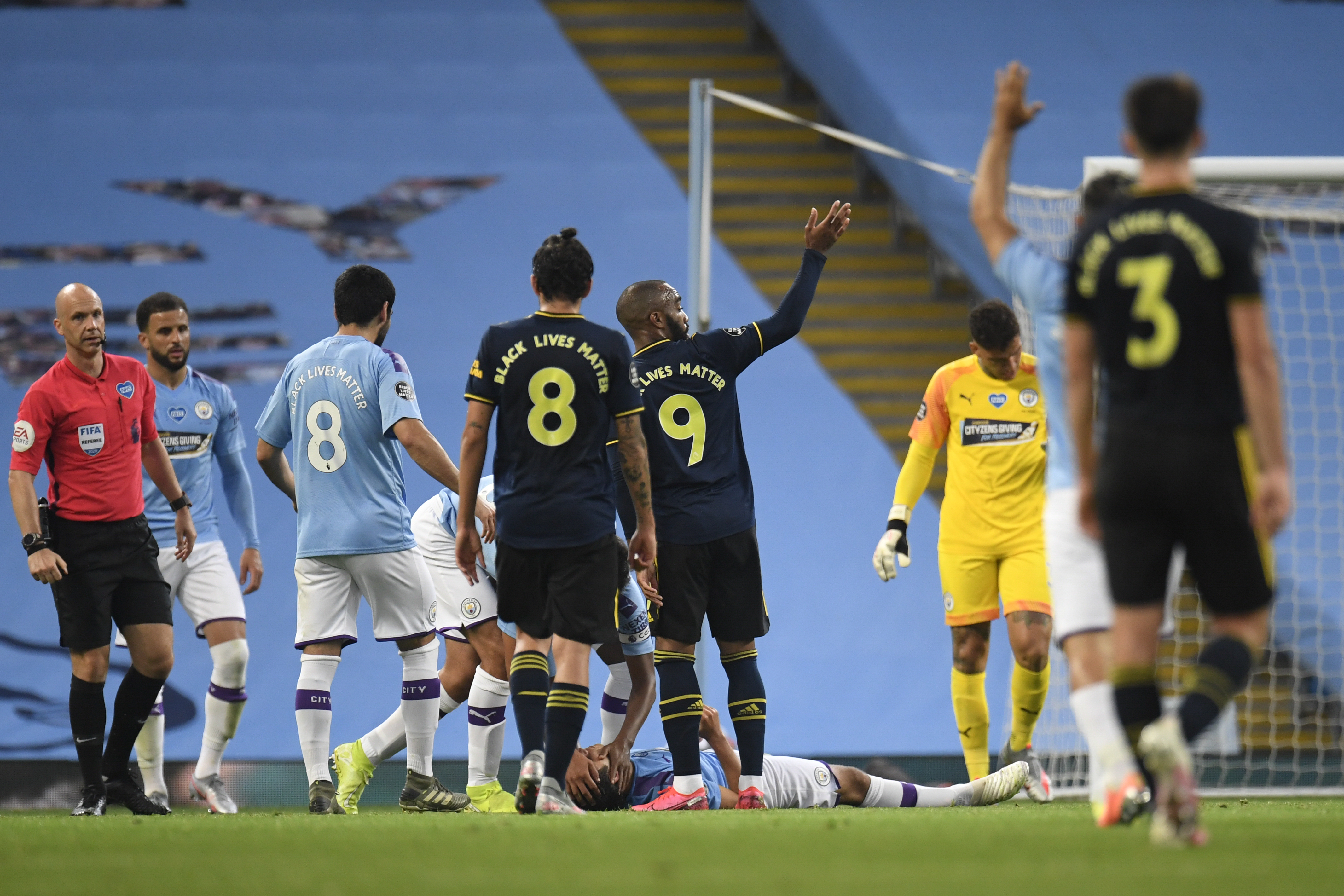 Foto: EPA-EFE/PETER POWELL