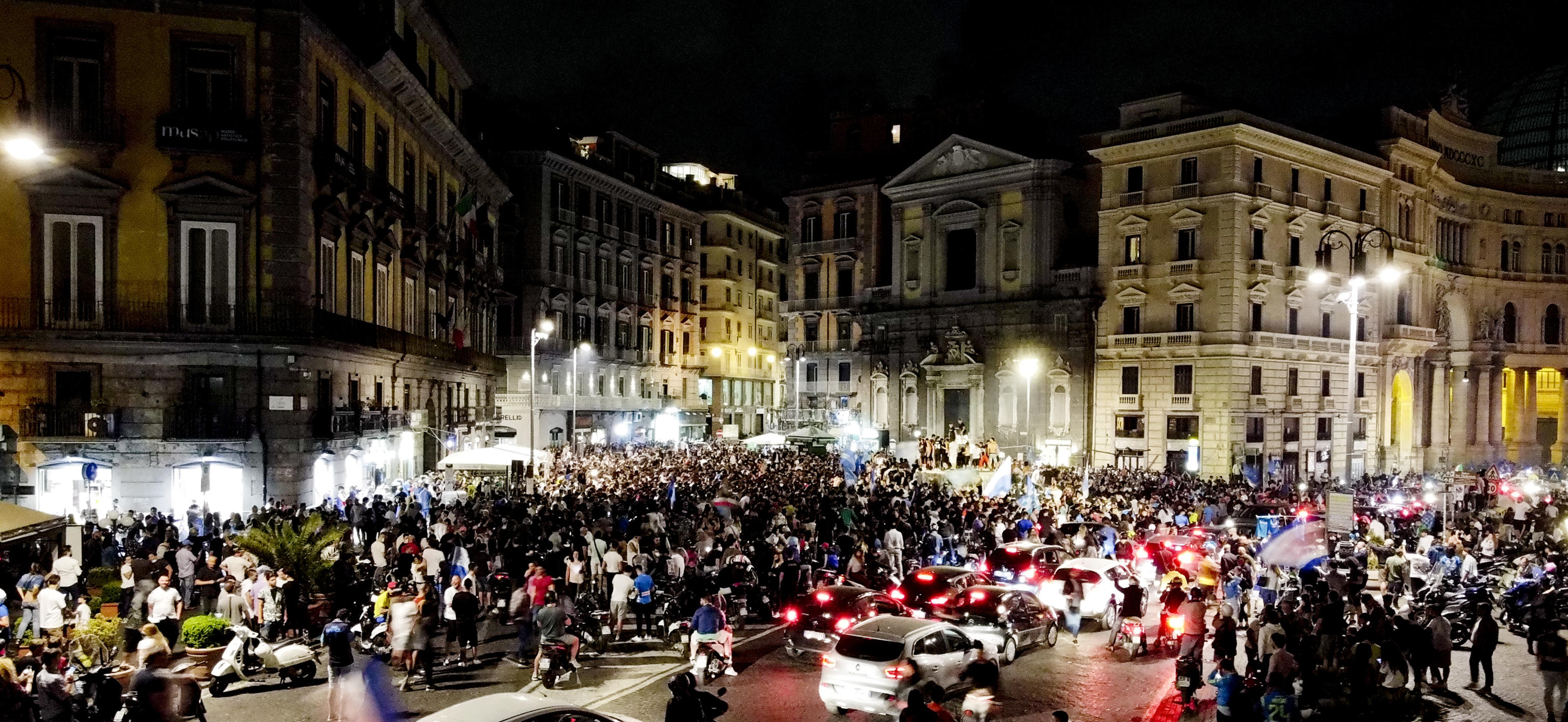Foto: EPA-EFE/CIRO FUSCO