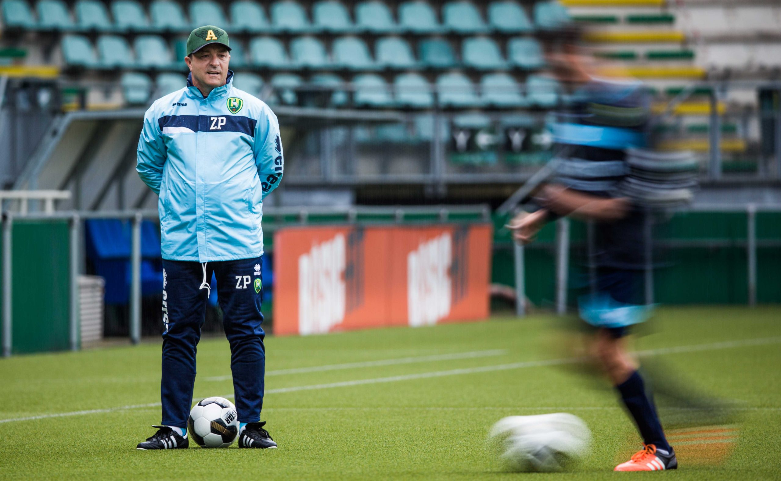 epa05385761 The new ADO Den Haag head coach Zeljko Petrovic during the first training with his team in The Hague, The Netherlands, 23 June 2016.  EPA/FREEK VAN DEN BERGH