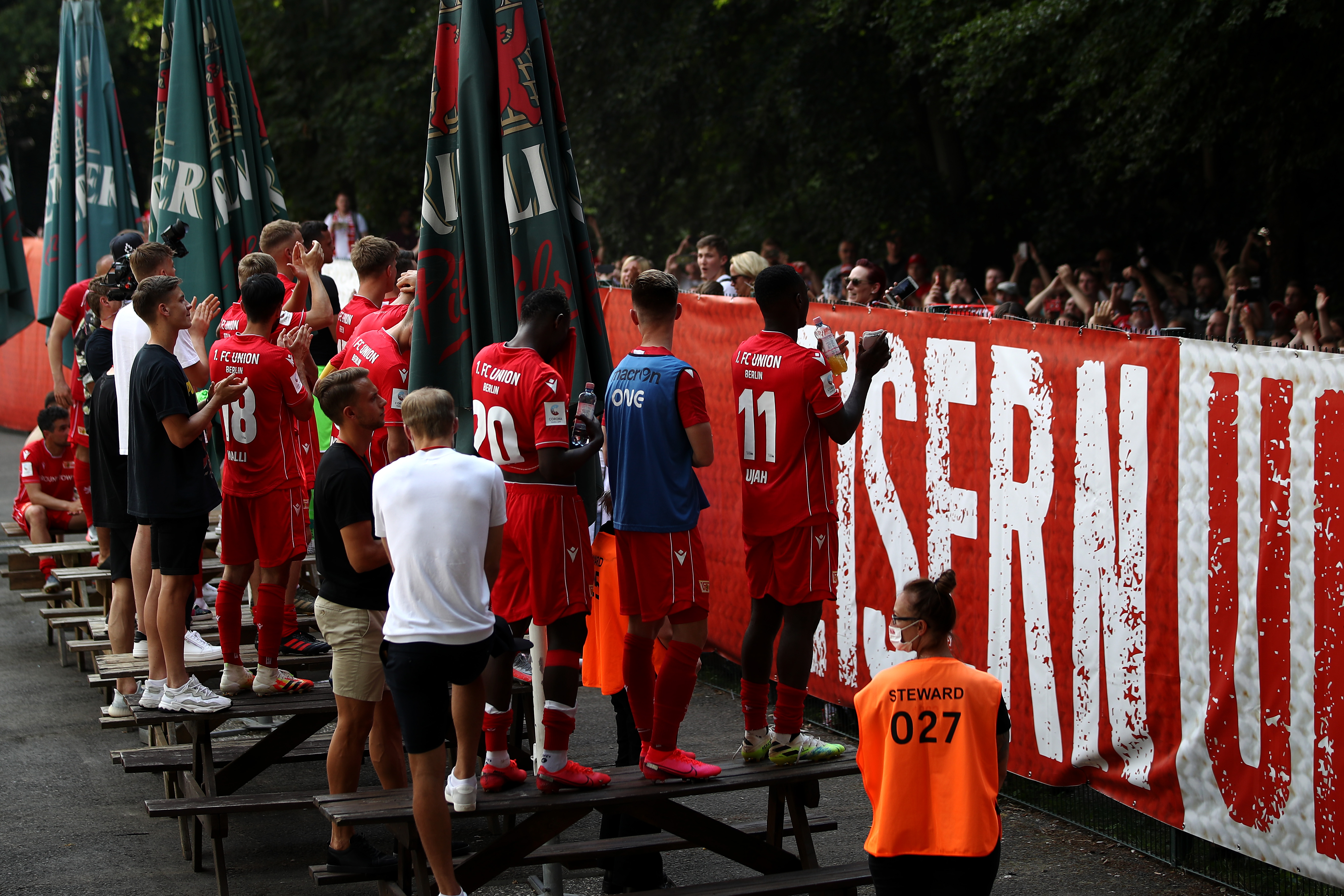 Foto: EPA-EFE/MAJA HITIJ