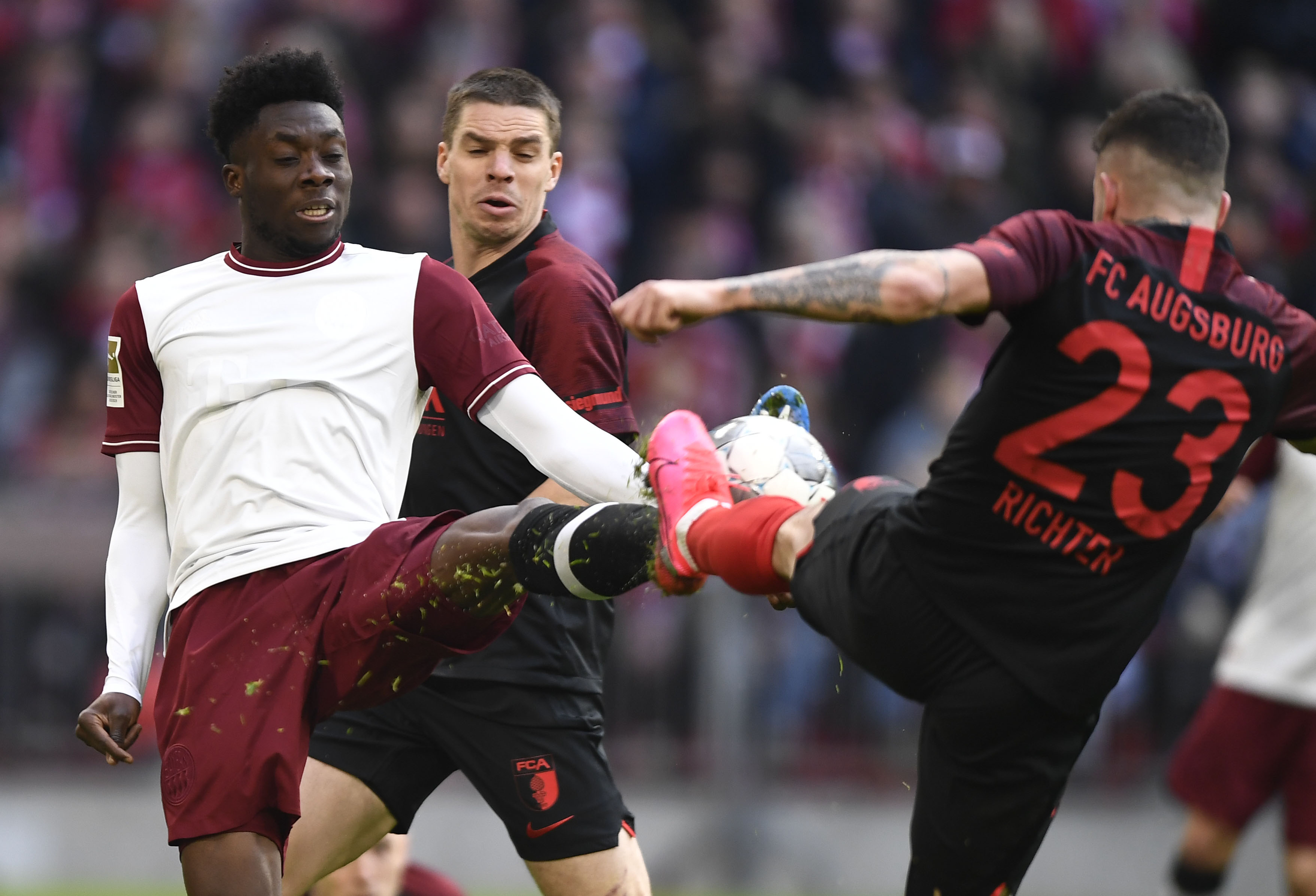 FC Bayern Munich vs FC Augsburg