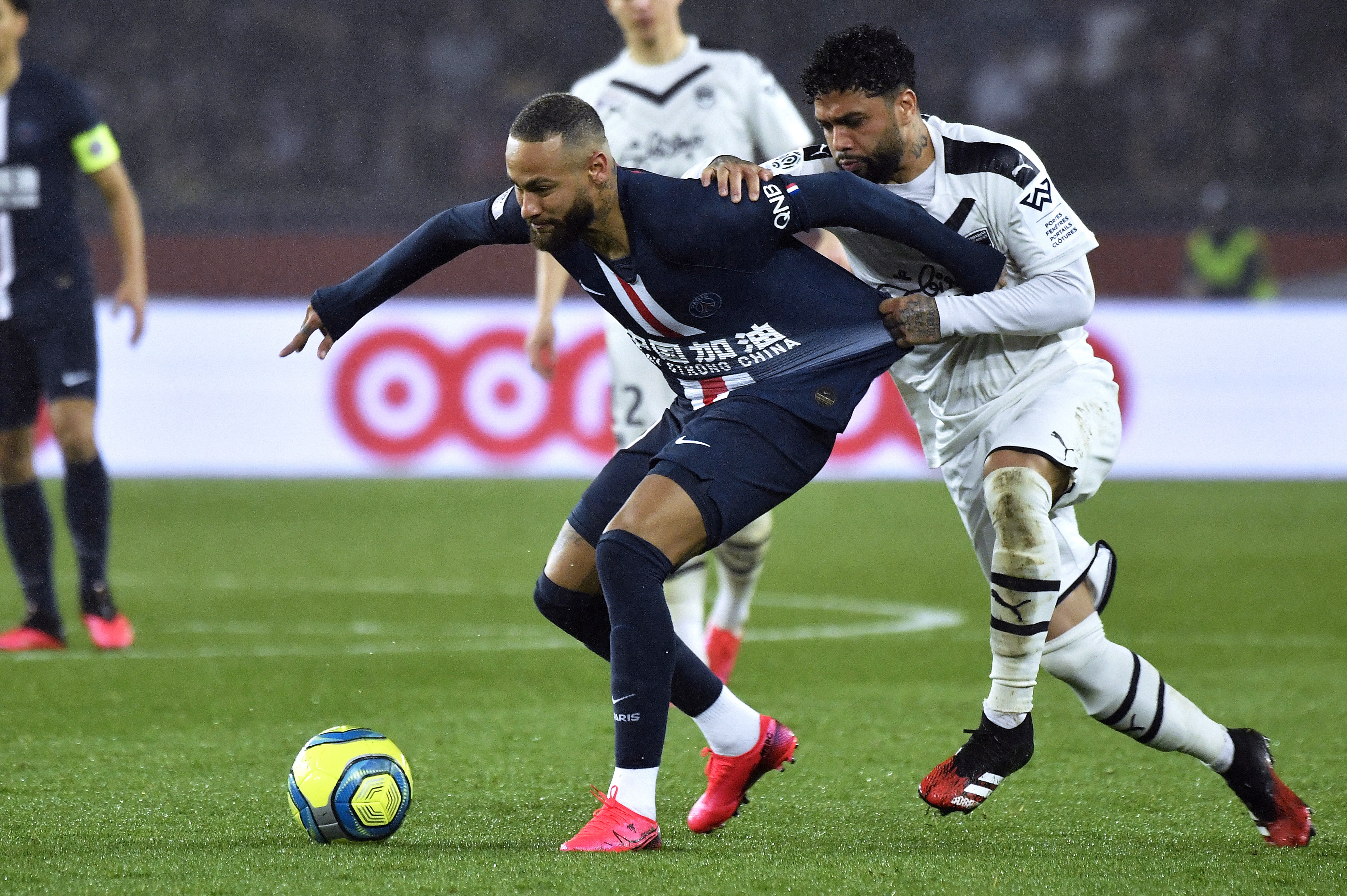 Foto: EPA-EFE/JULIEN DE ROSA