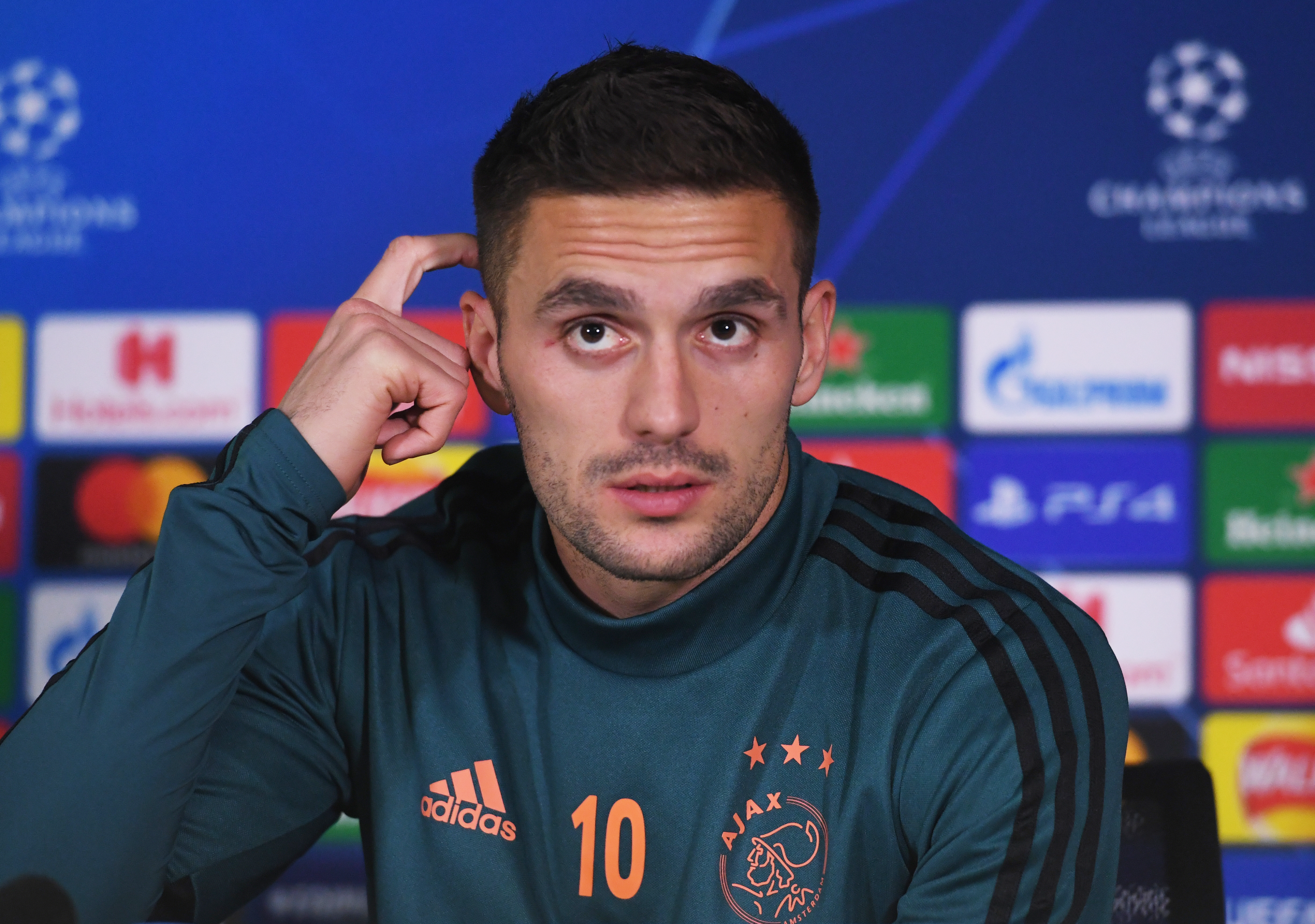 Foto: EPA-EFE/FACUNDO ARRIZABALAGA