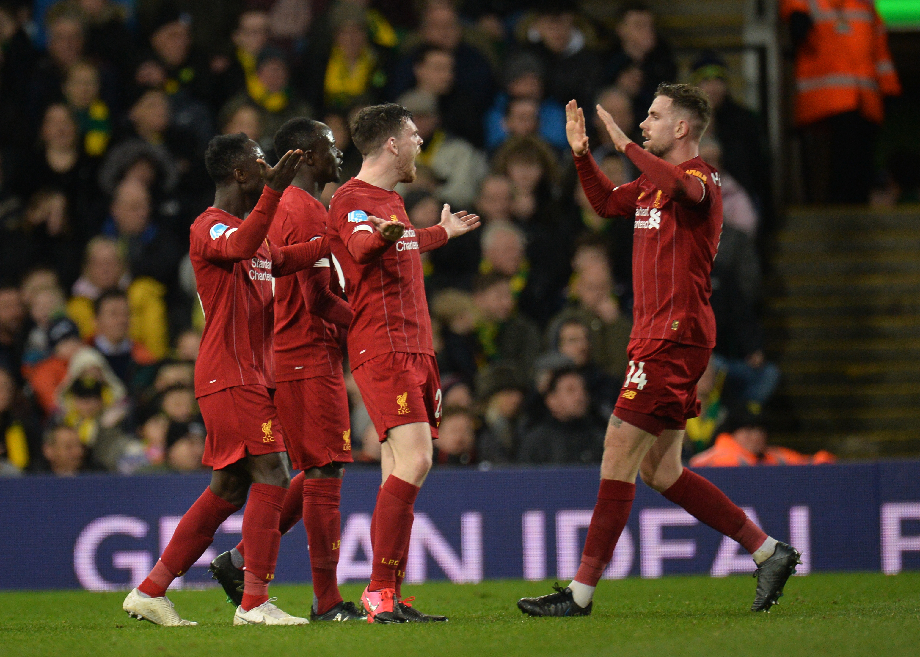 Foto: EPA-EFE/PETER POWELL