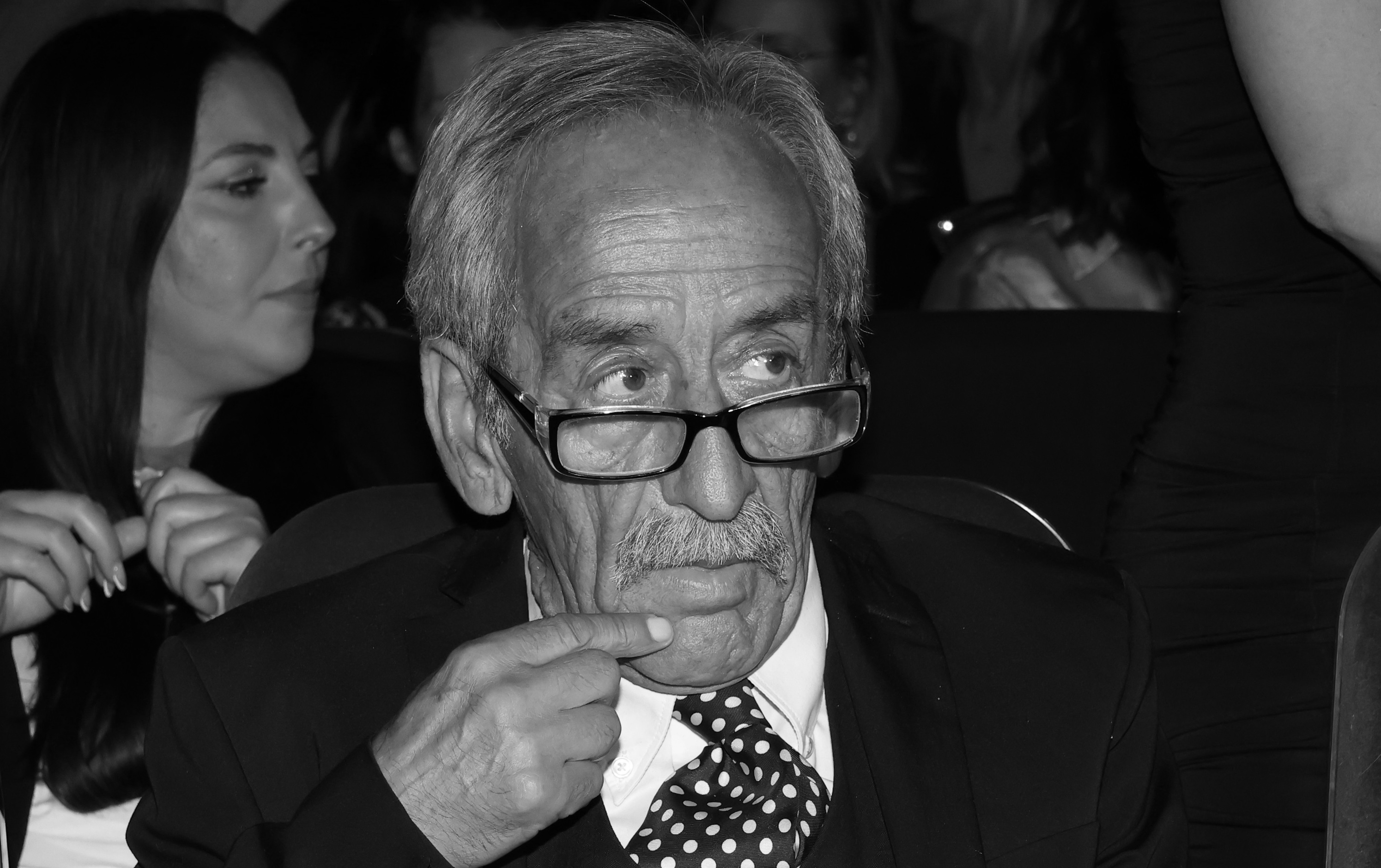 Marija Serifovic held her eighth concert as part of her "Love is Coming" tour at Sava Center.Marija Serifovic je odrzala osmi koncert  u okviru turneje "Dolazi ljubav" u Sava centru.