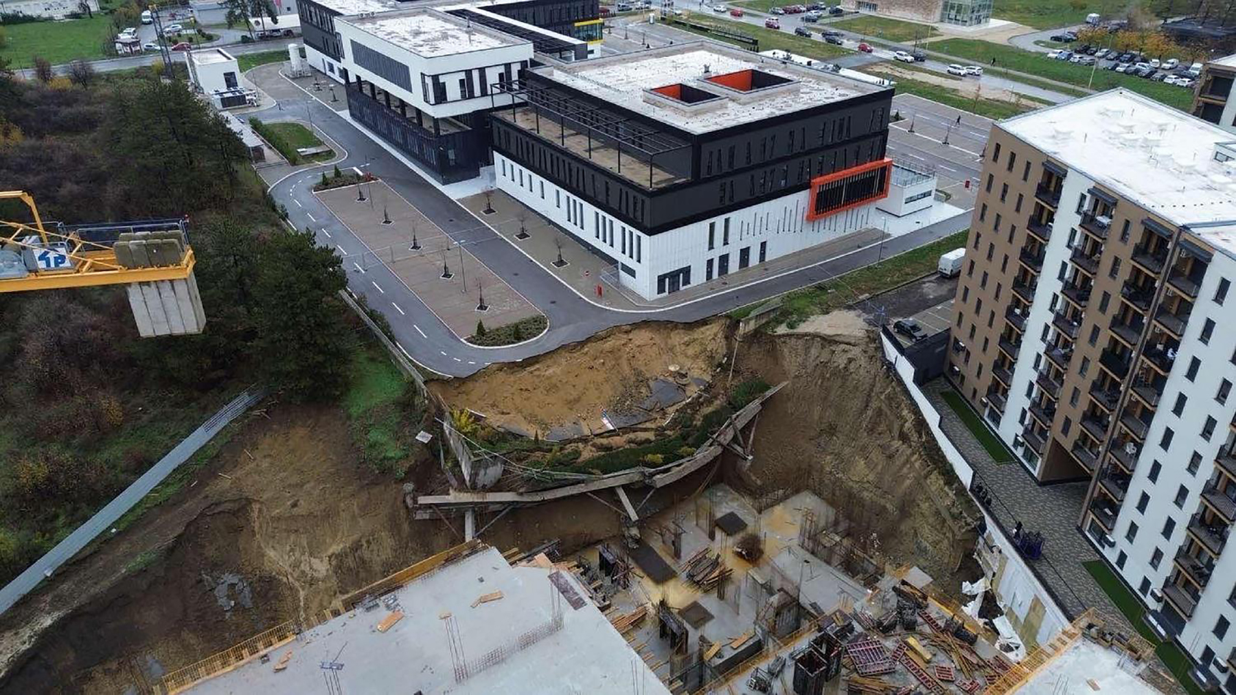 Kragujevac_urusavanje_01_Branko_Vuckovic_b