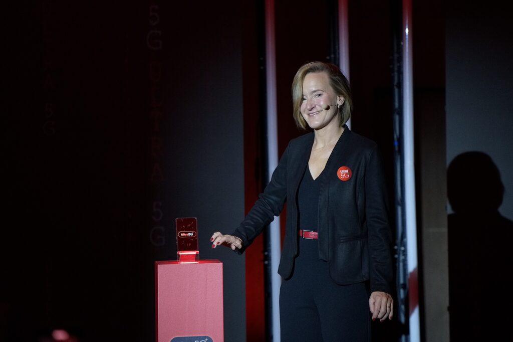 1766044868-Judit-Albers-CEO-A1-Srbija-1024x682.jpg