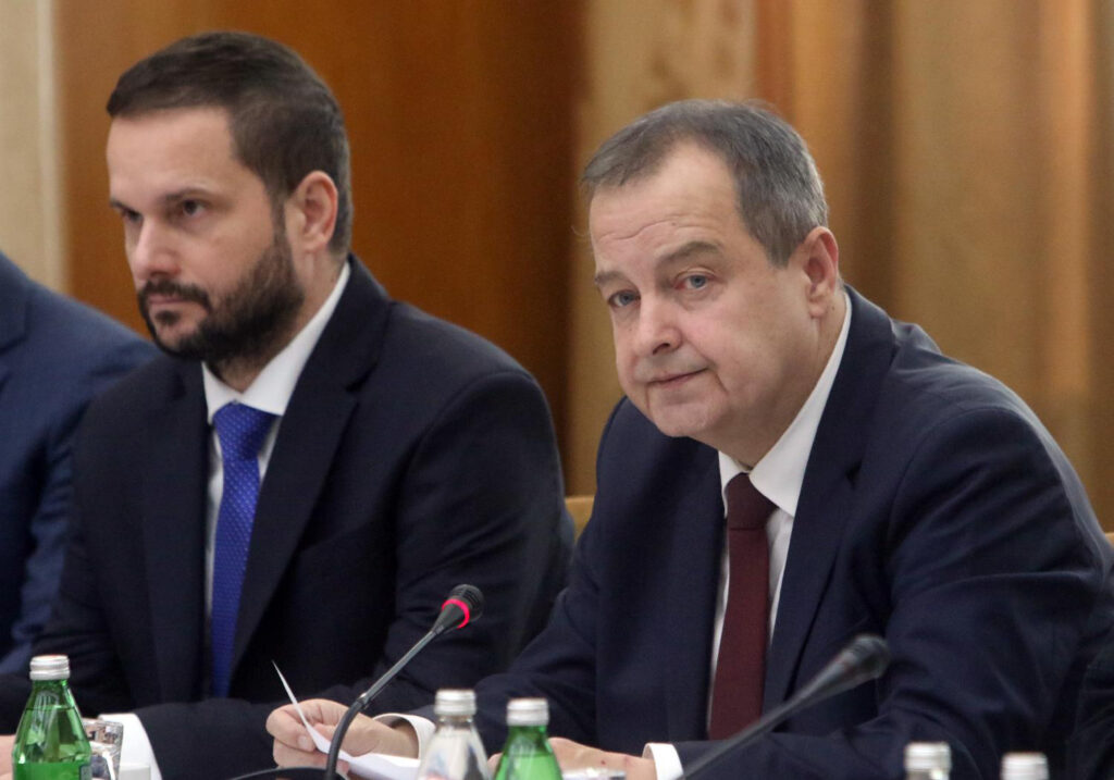 Mesto: Beograd
Datum: Mon Jan 12 14:31:49 CET 2026
Dogadjaj: POLITIKA - Sednica Republičkog štaba za vanredne situacije o daljim merama za sizbijanje i otklanjanje posledica nevremena
Fotoreporter: Zoran Mrđa
Ličnosti: Ivica Dačić
Izvor: FoNet