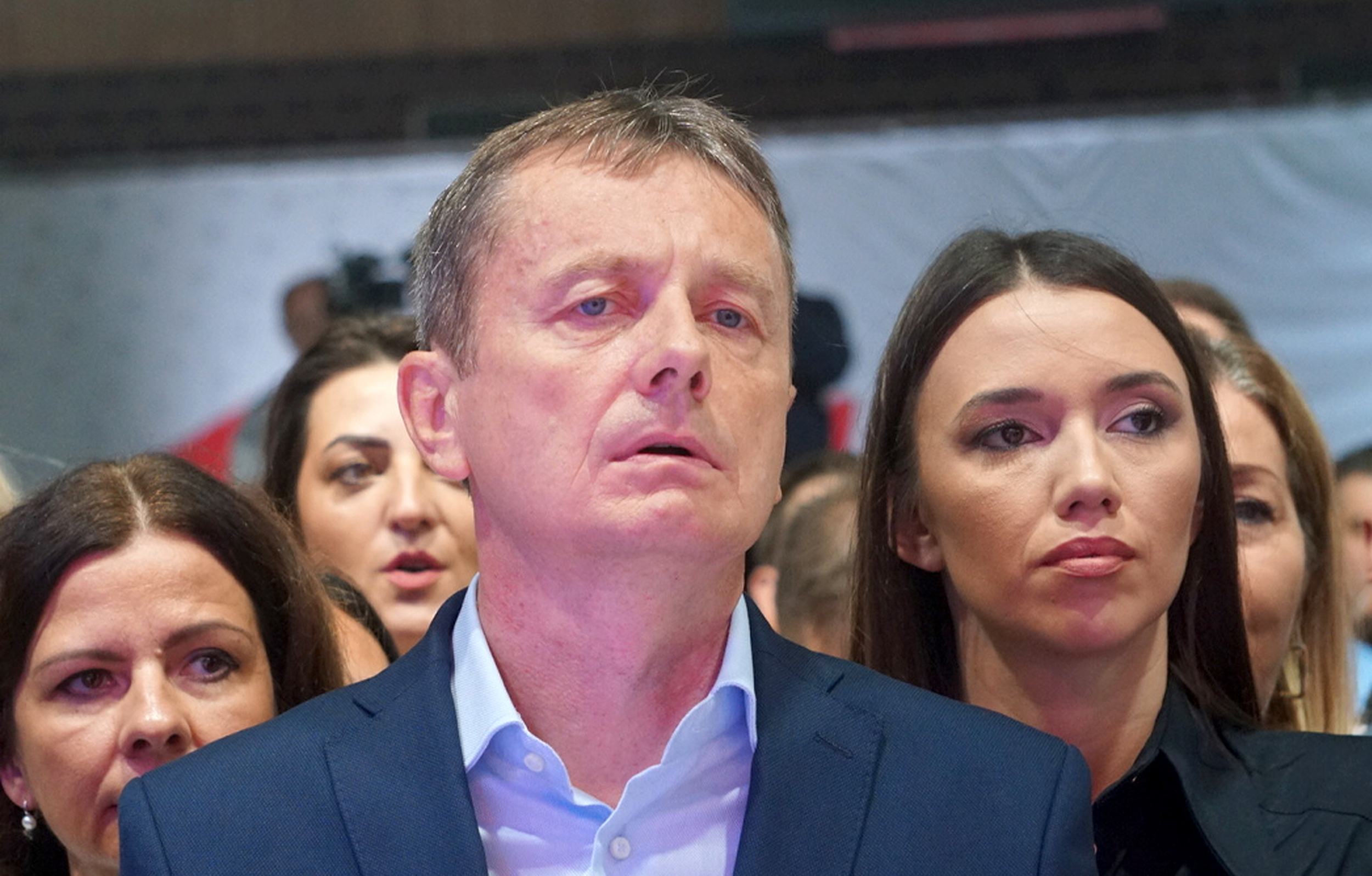 The Serbian Progressive Party marked 15 years since its foundation with a gathering in the Zorka AIK Bank Sports Hall in Sapac.Srpska napredna stranka obelezila je 15 godina od osnivanja skupom u Sportskoj hali Zorka AIK banka u Sapcu.