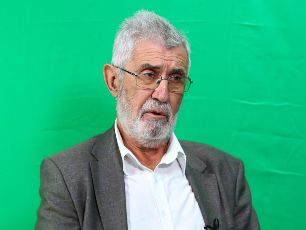 Mesto: Beograd
Datum: Sun Nov 16 13:07:17 CET 2025
Dogadjaj: KVAKA 23 - Intervju FoNetu direktora Centra za regionalizam Aleksandra Popova u okviru serijala Kvaka 23
Fotoreporter: Milica Vučković
Ličnosti:  Aleksandar Popov
Izvor: FoNet