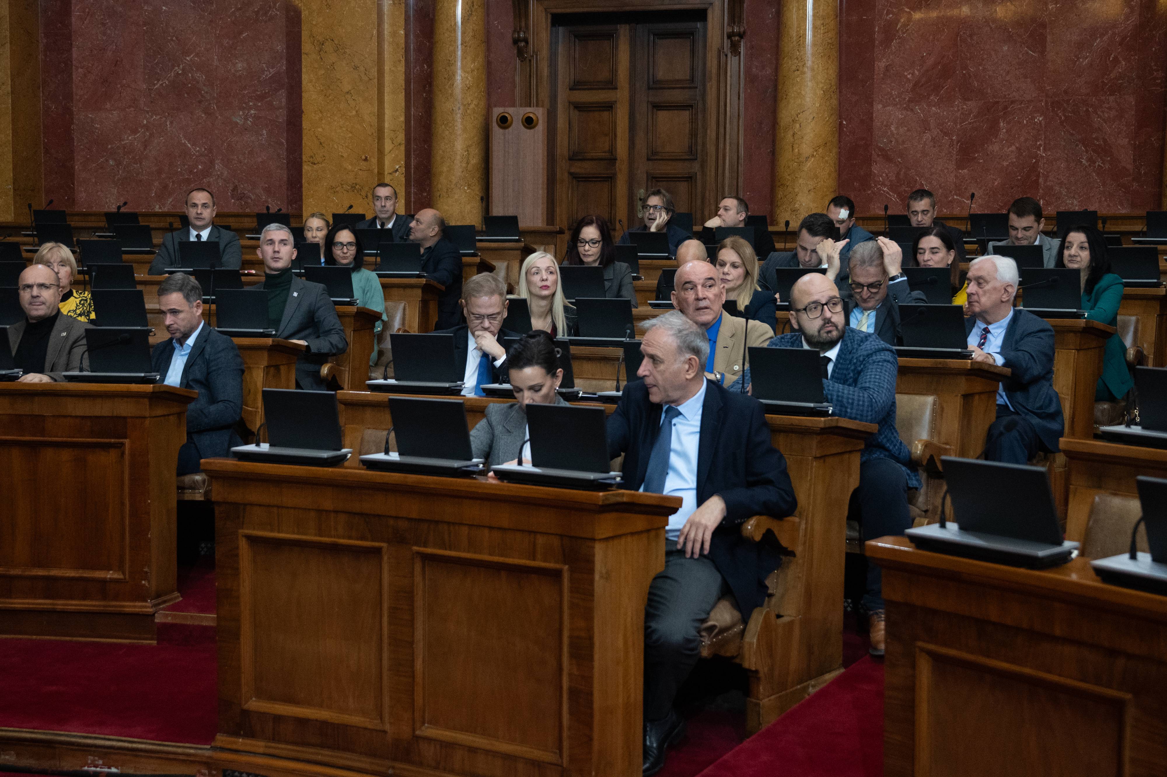Beograd, 3.12.2025. - Dan za glasanje o drzavnom budzetu za 2026. i ostalim tackama dnevnog reda Trece sednice Drugog redovnog zasedanja Skupstine Srbije, danas u Domu Narodne skupstine. (BETAPHOTO/Narodna skupstina Srbije/Pedja Vuckovic)